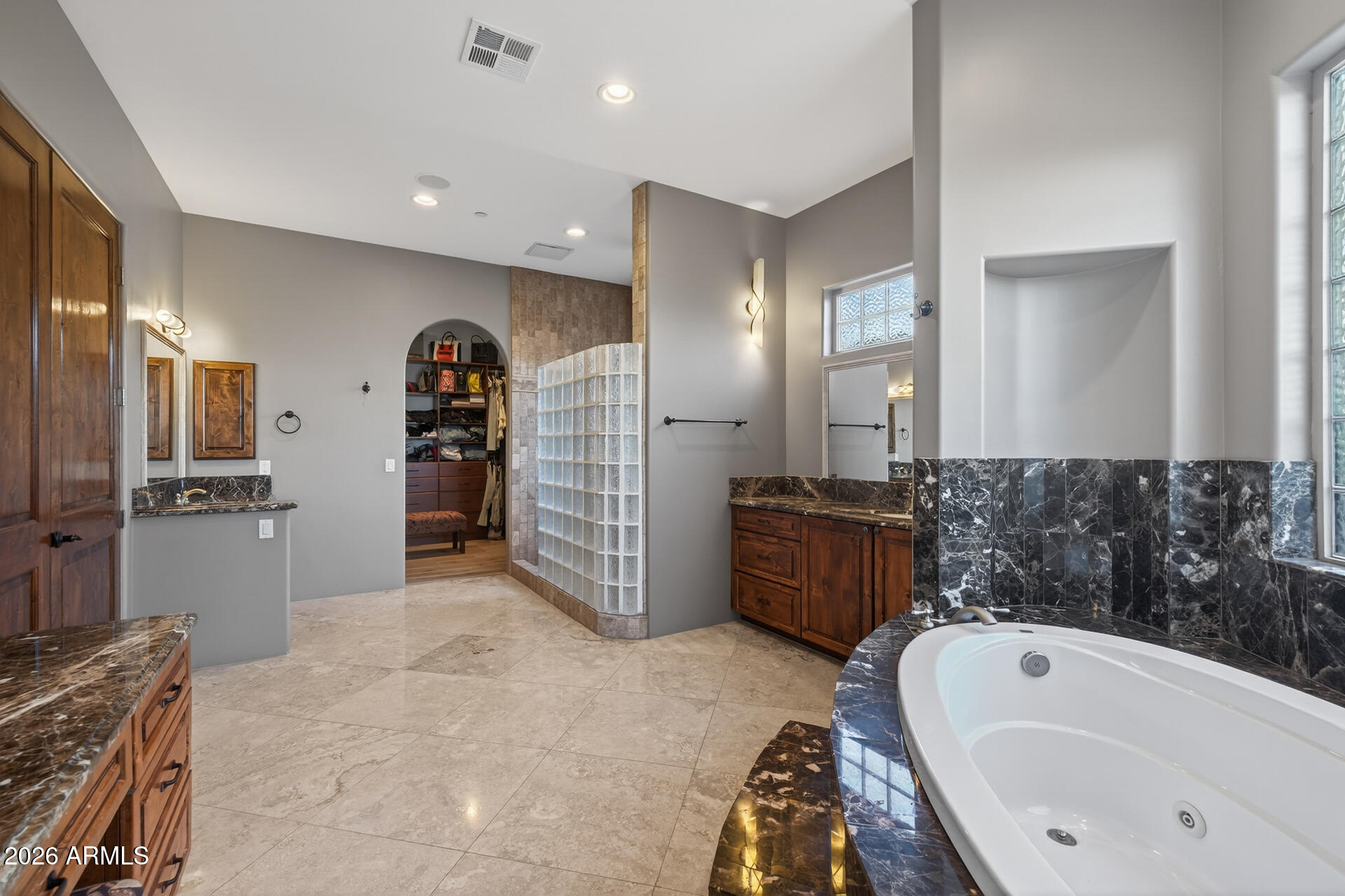 10136 E FILAREE Lane