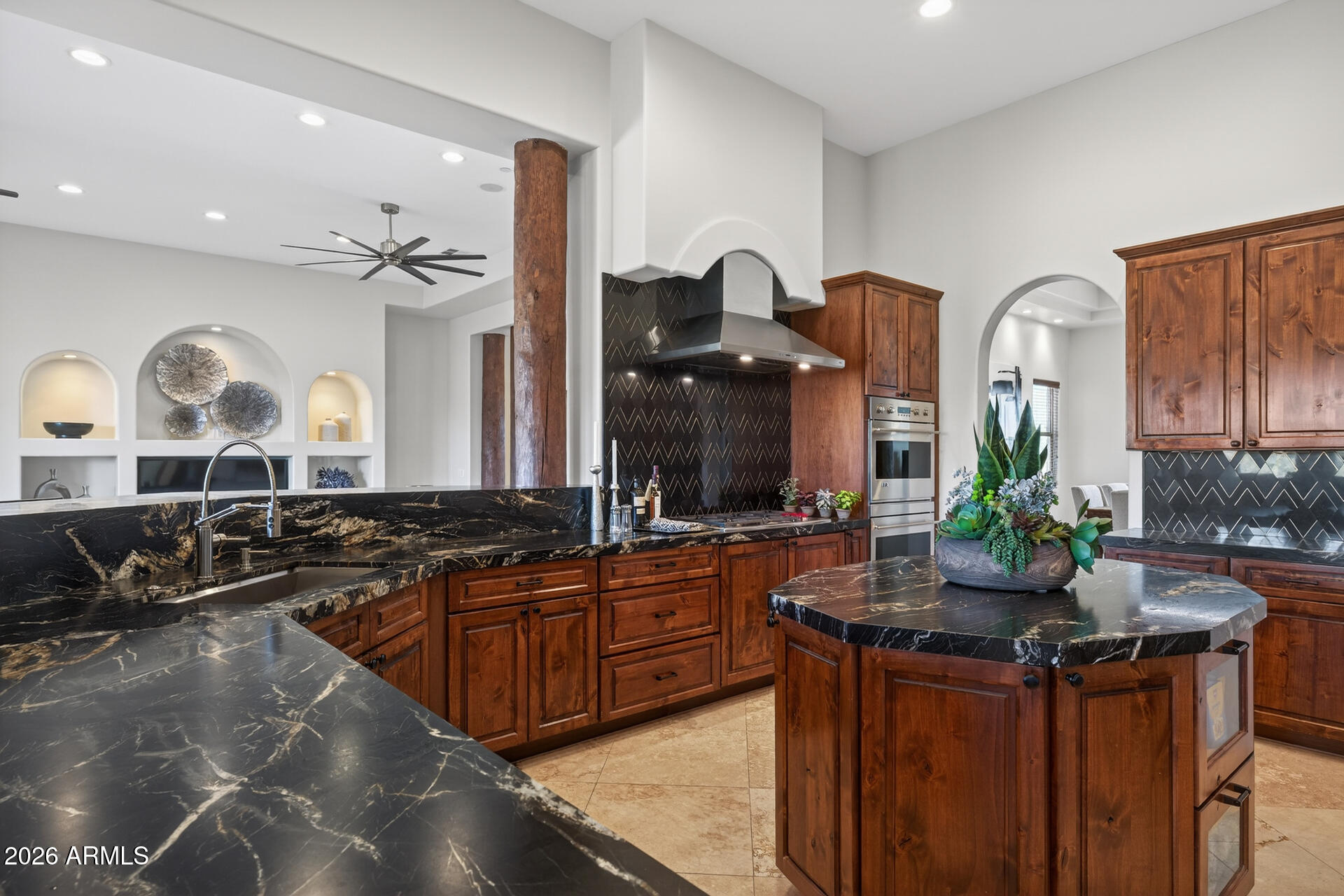 10136 E FILAREE Lane