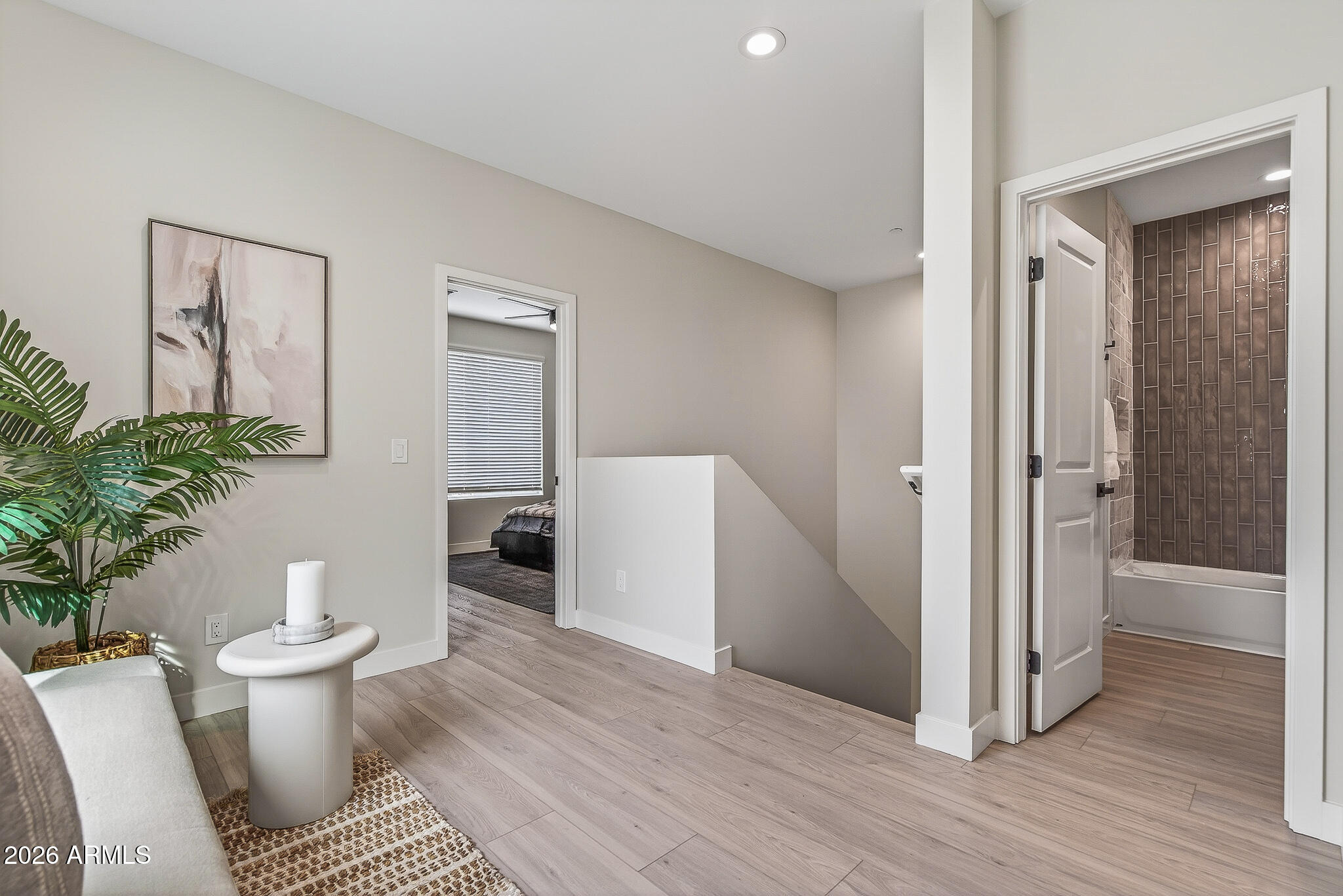 2601 E CLARENDON Avenue 2