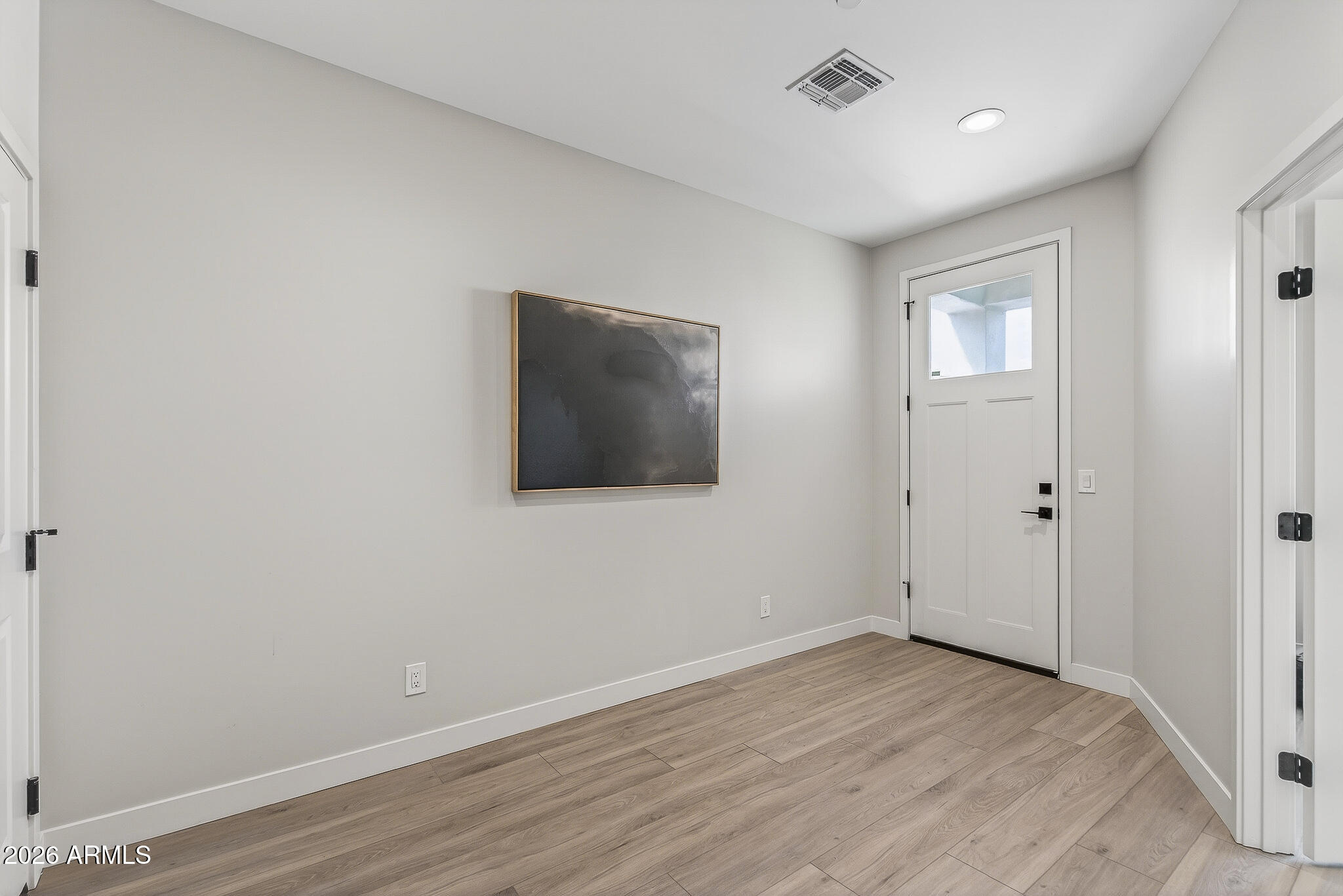 2601 E CLARENDON Avenue 2