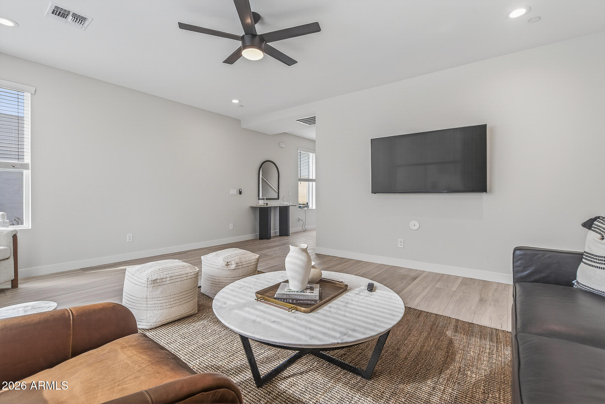 2601 E CLARENDON Avenue 2