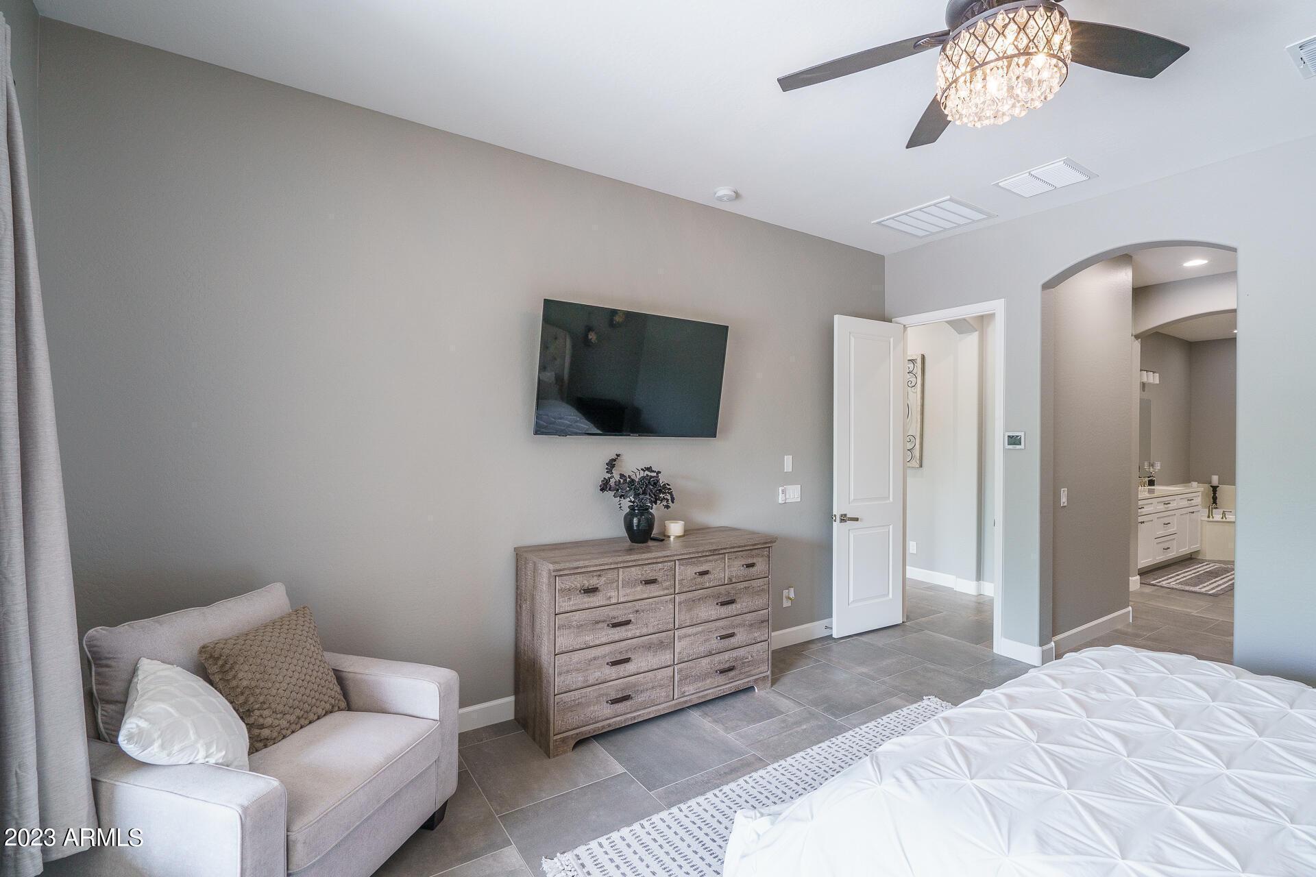 12329 S 179th Avenue