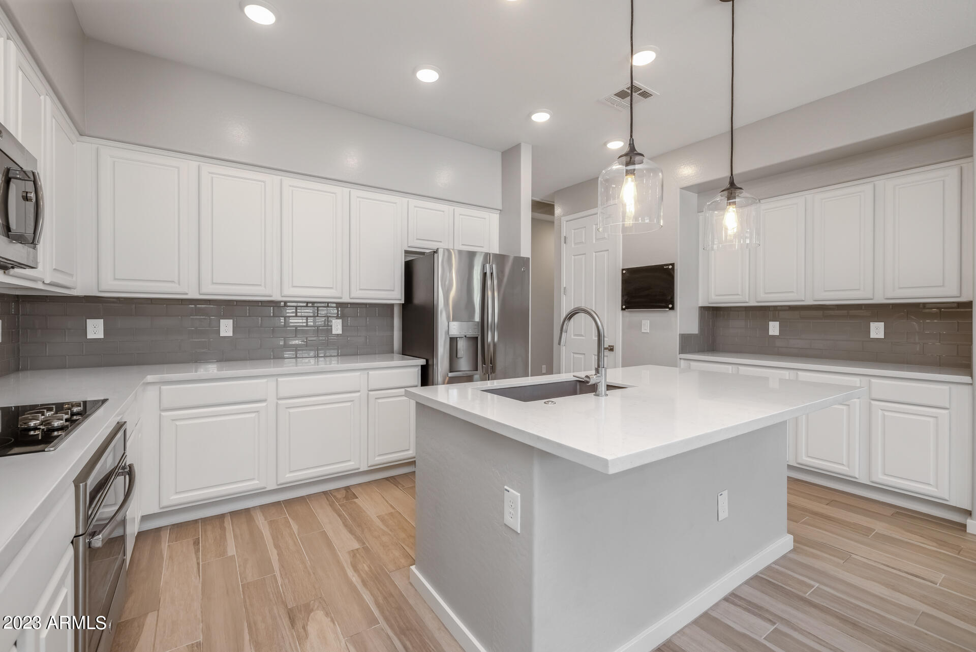 250 W QUEEN CREEK Road 210