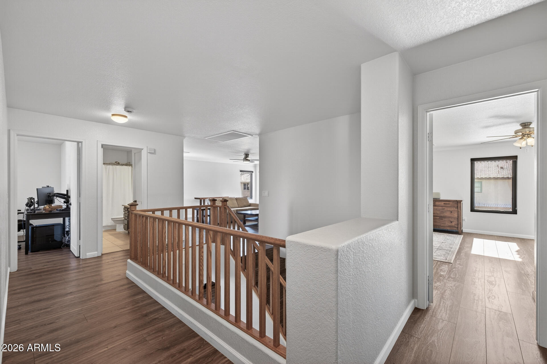 3395 E LONGHORN Drive