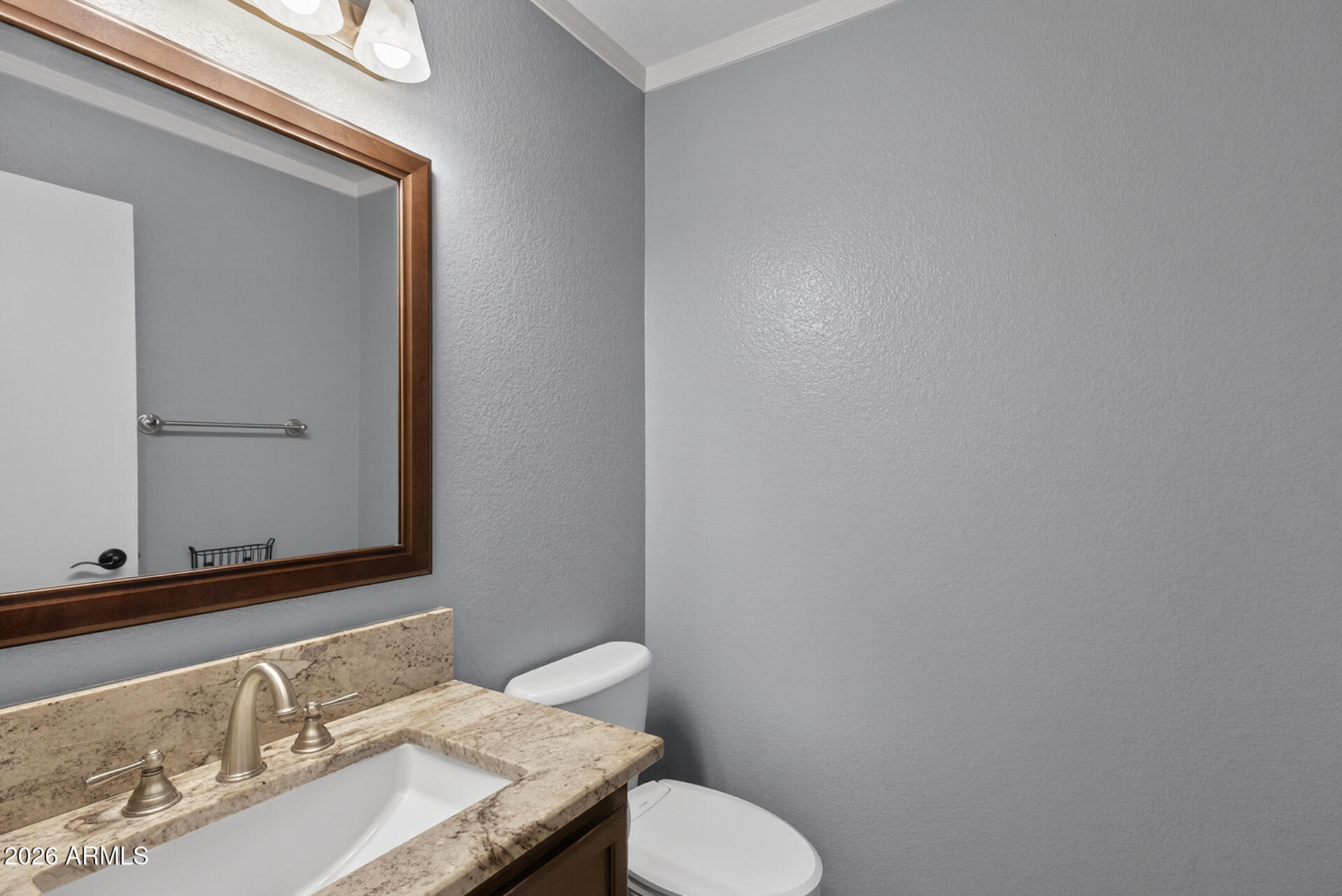 3395 E LONGHORN Drive