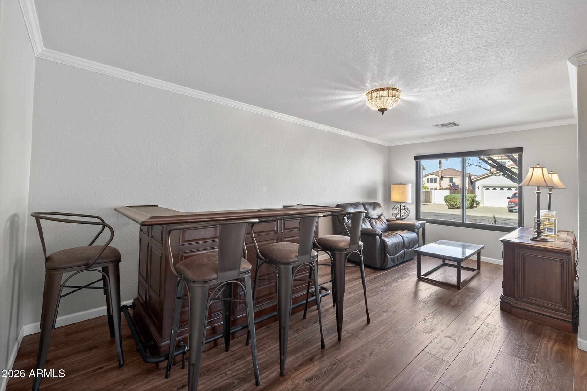 3395 E LONGHORN Drive