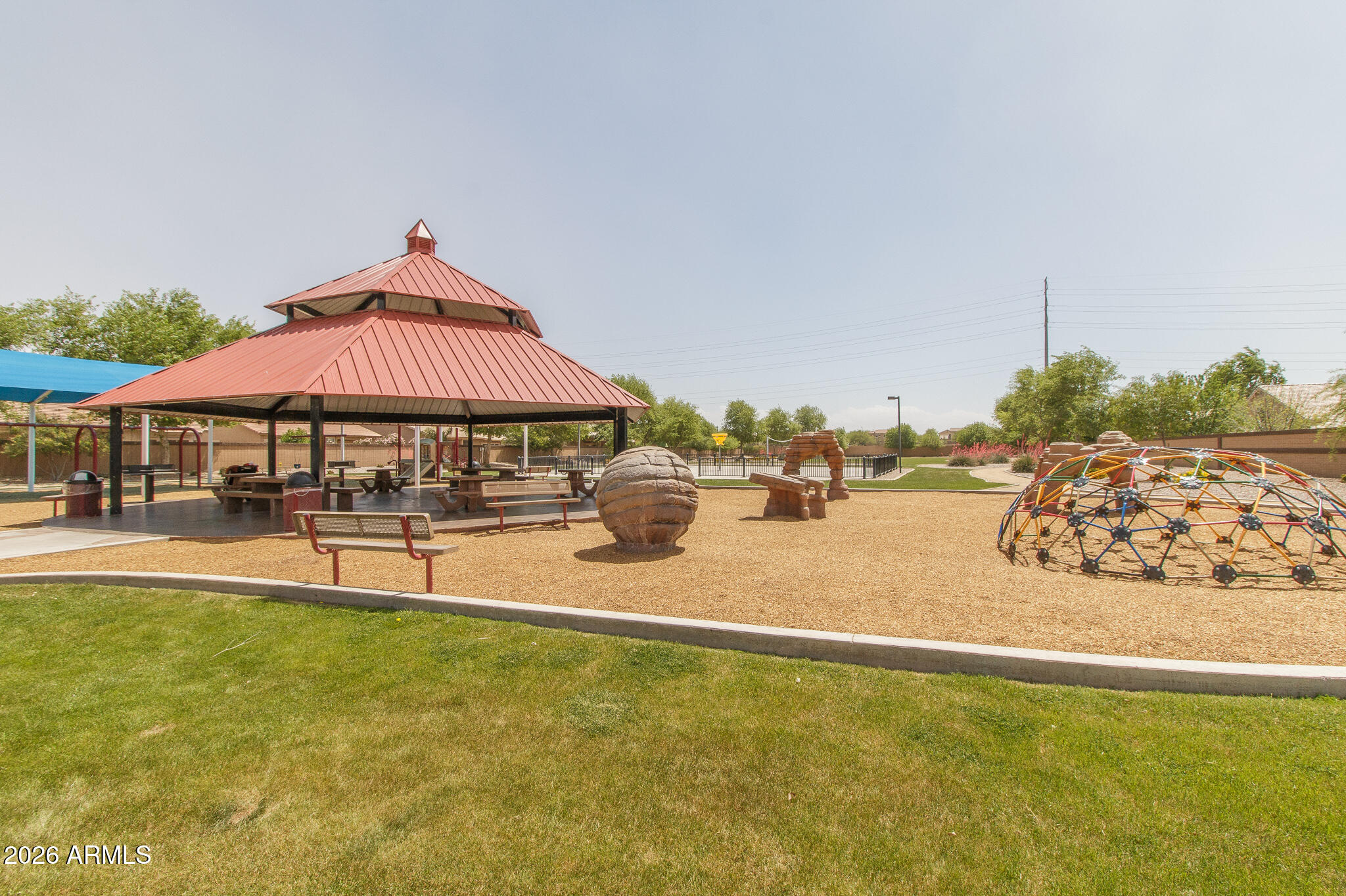 3395 E LONGHORN Drive