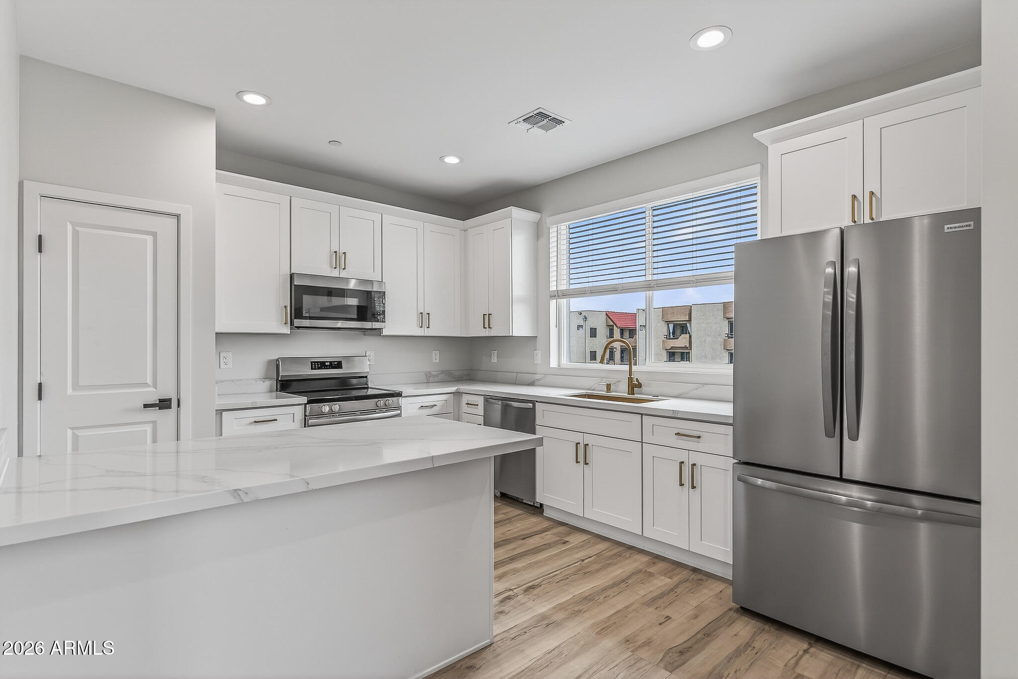 2601 E CLARENDON Avenue 1