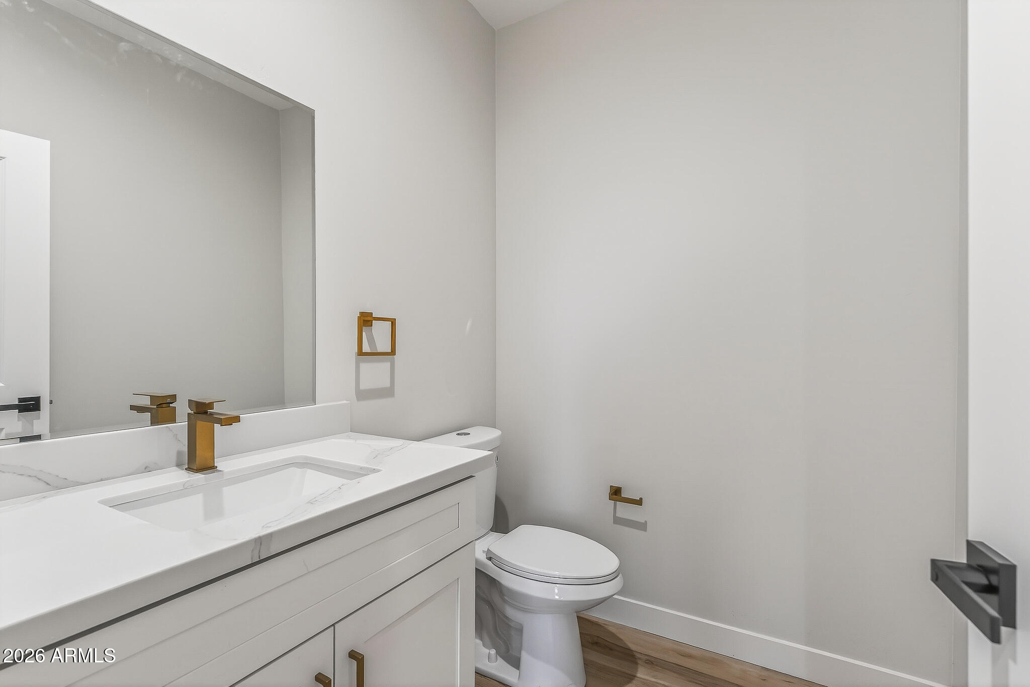 2601 E CLARENDON Avenue 1