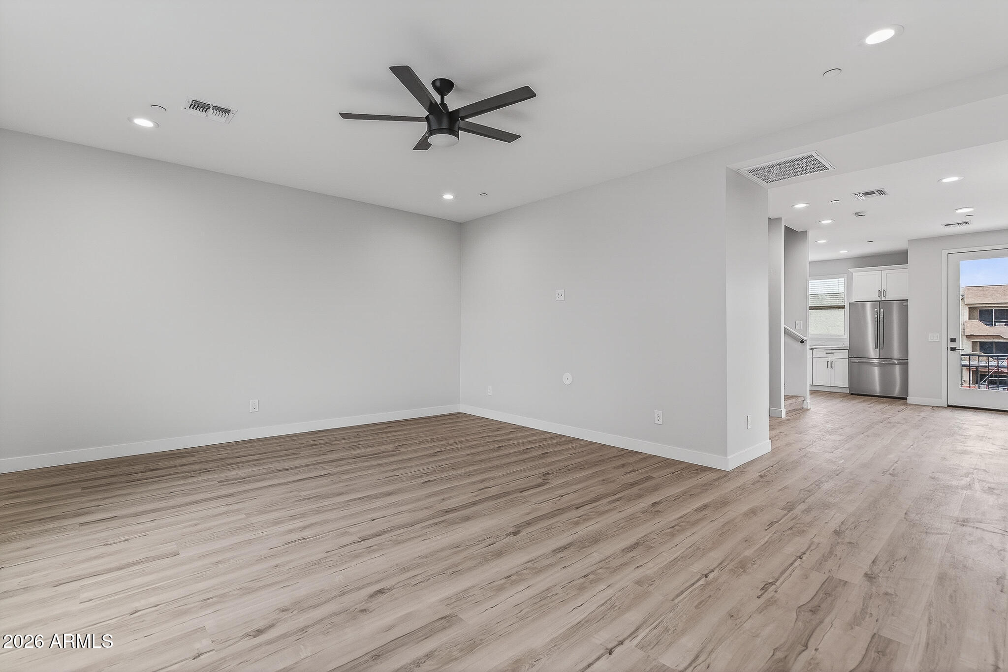 2601 E CLARENDON Avenue 1