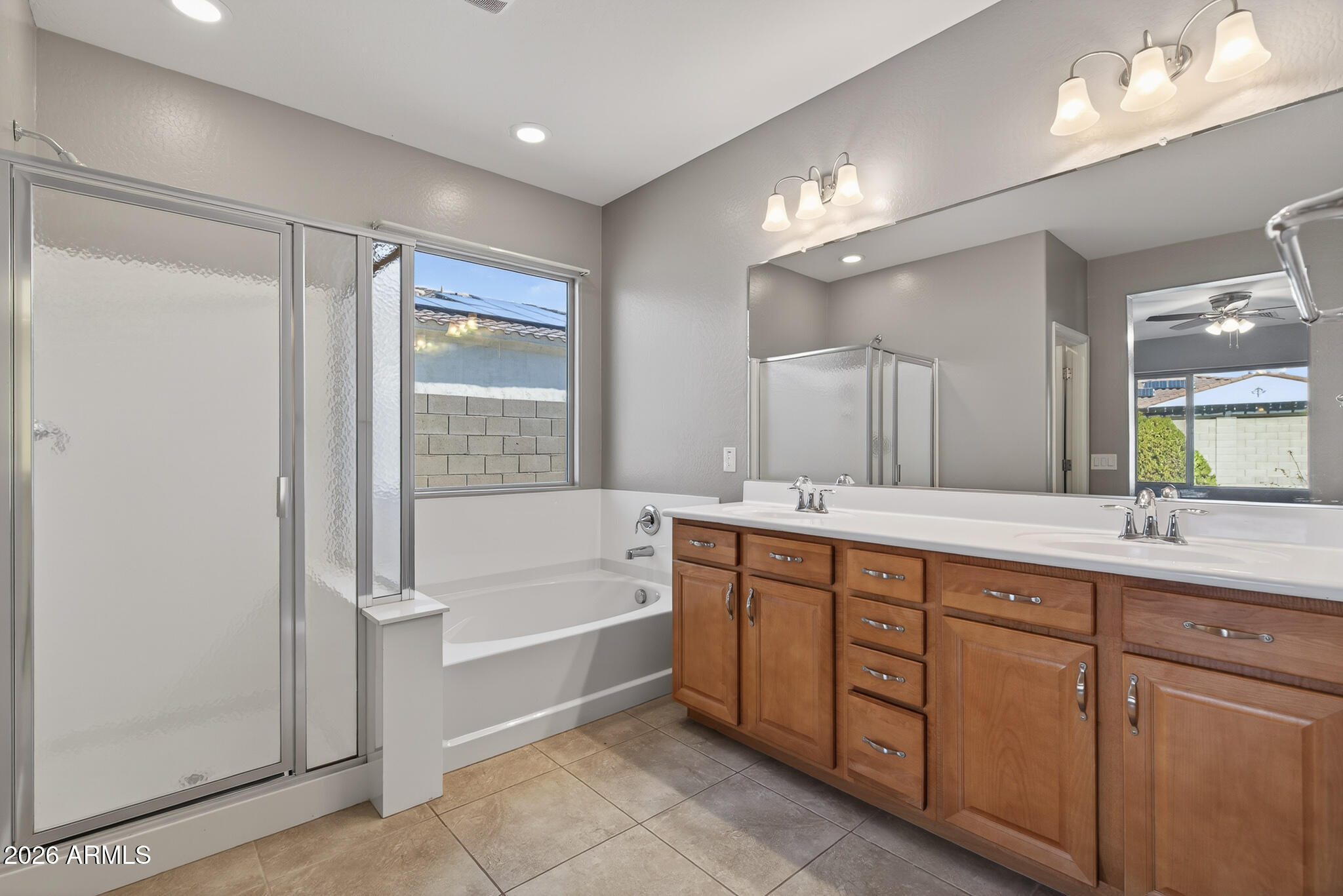 19966 W SHERMAN Street