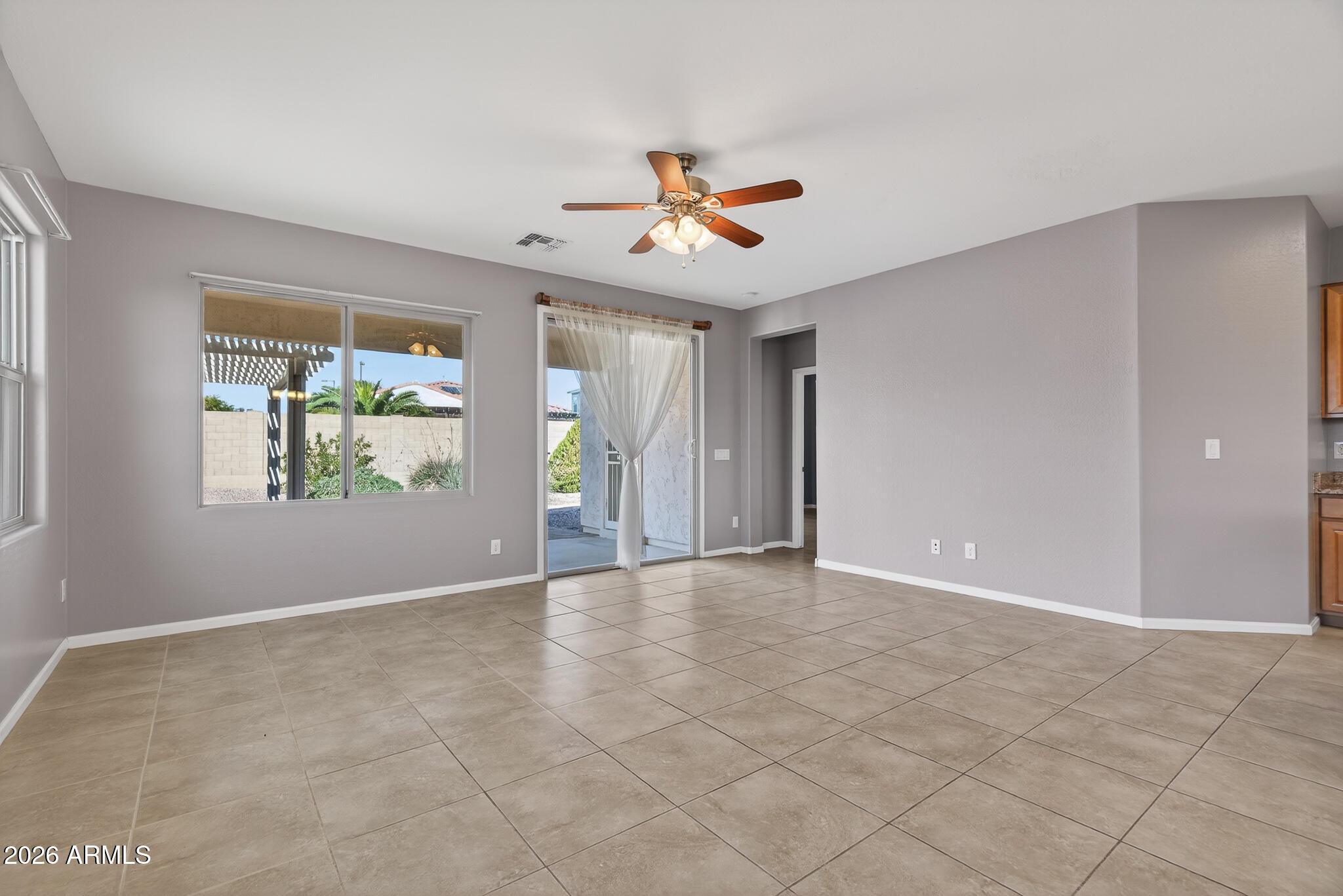 19966 W SHERMAN Street