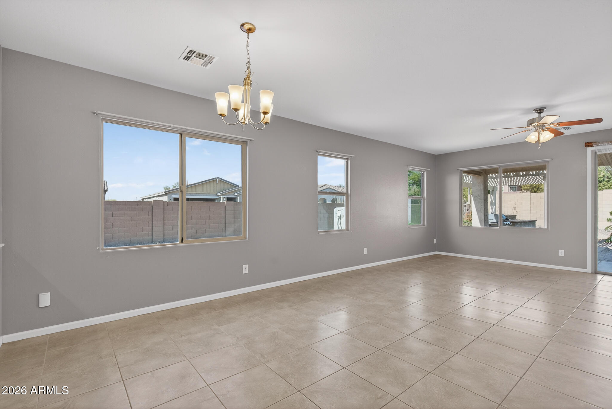 19966 W SHERMAN Street