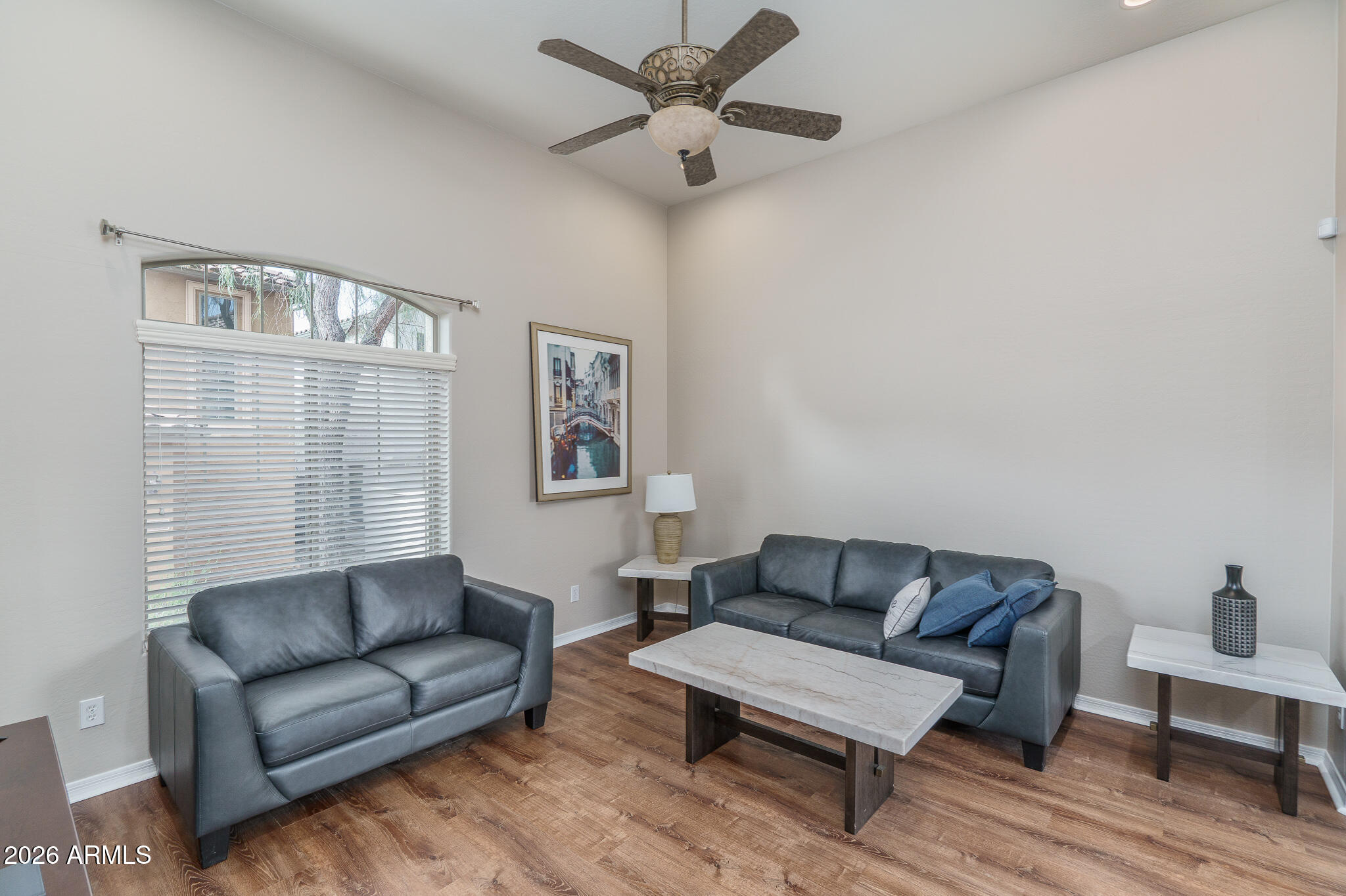 2160 W BARWICK Drive