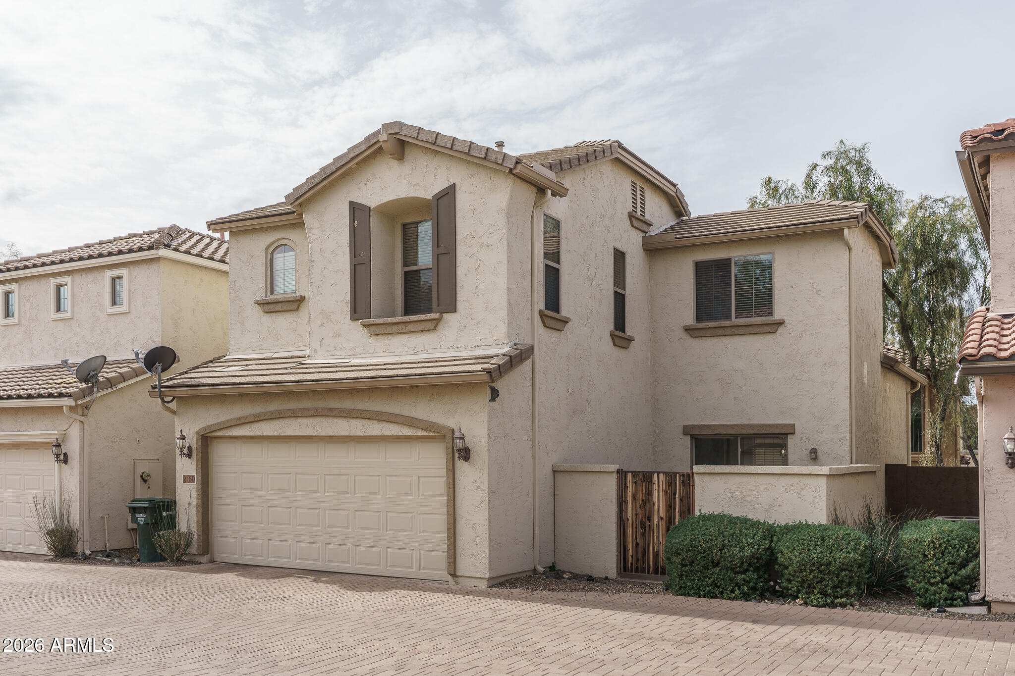 2160 W BARWICK Drive