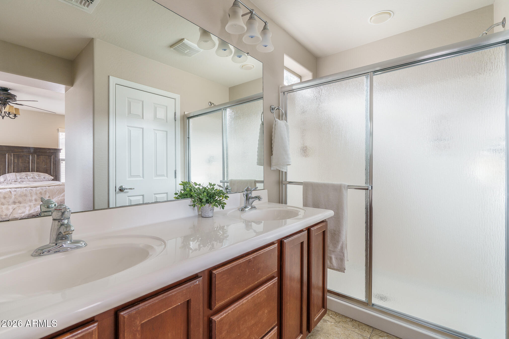 2160 W BARWICK Drive