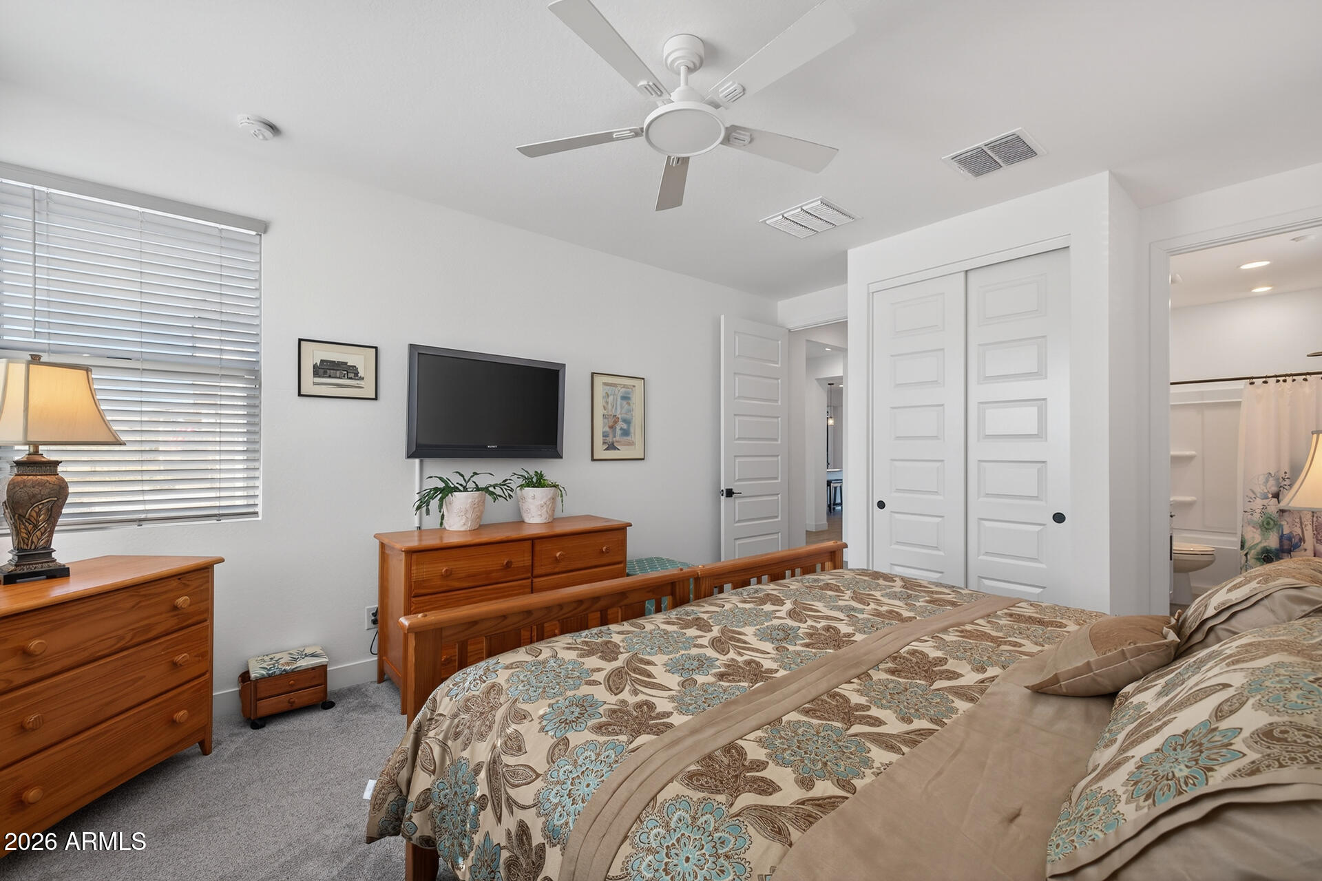 1540 W DESERT SPOON Drive