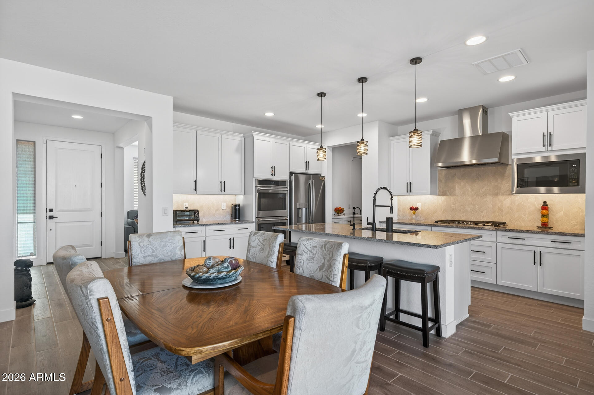 1540 W DESERT SPOON Drive