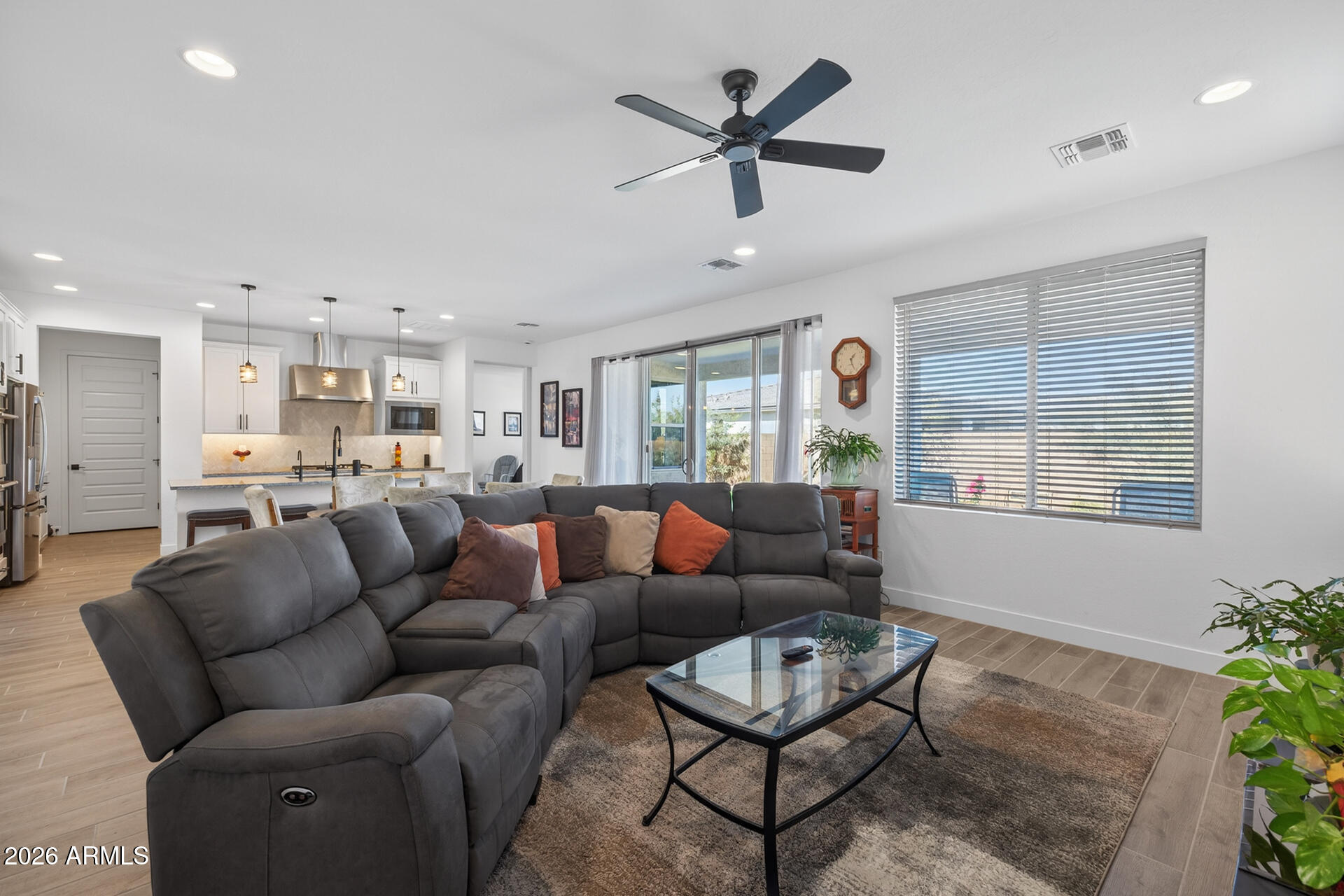 1540 W DESERT SPOON Drive