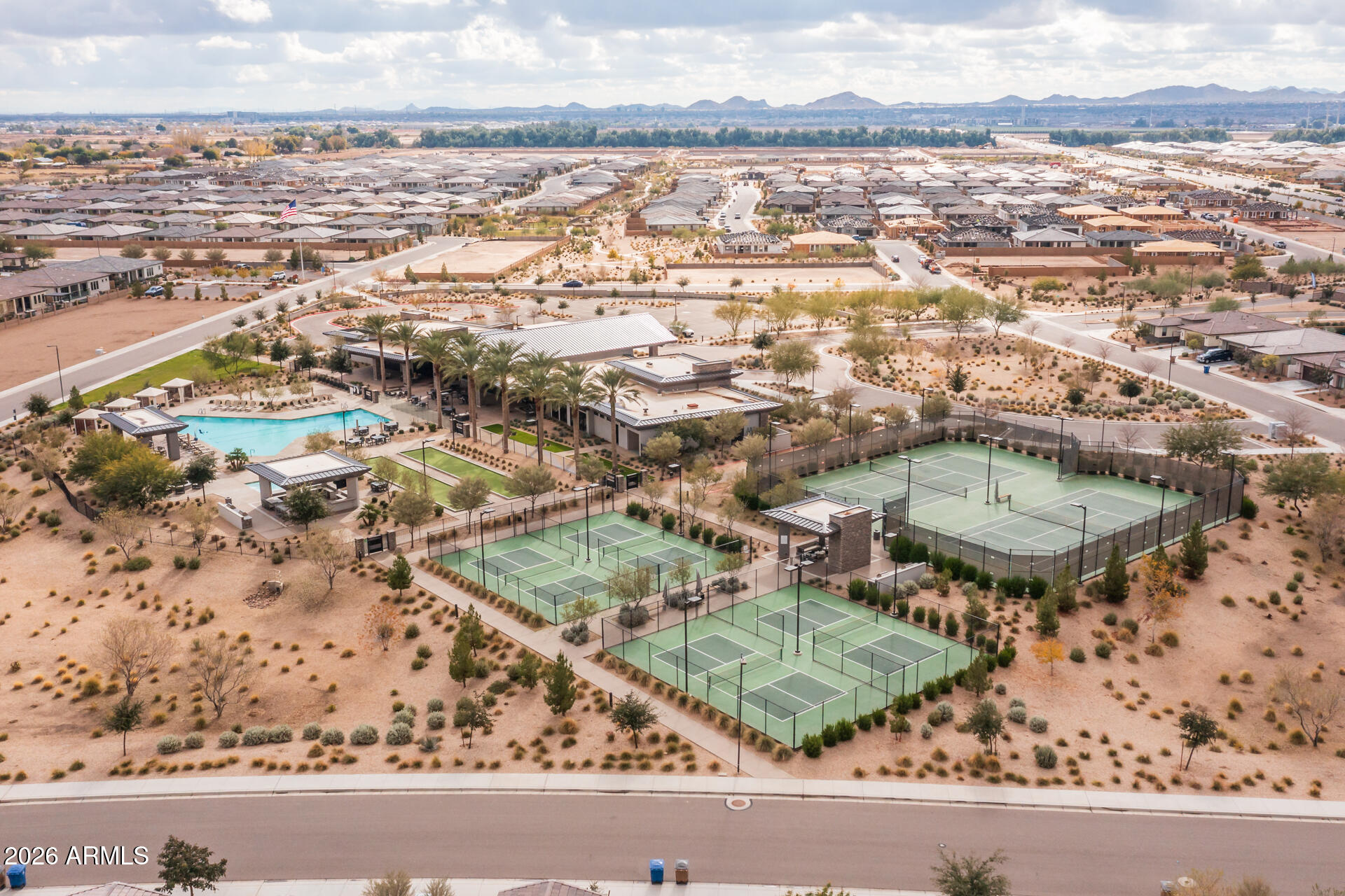 1540 W DESERT SPOON Drive