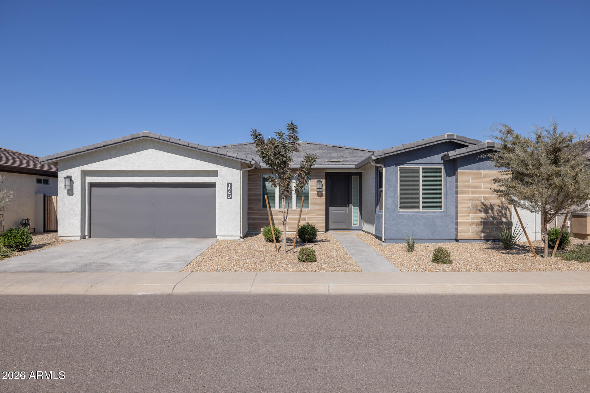 1540 W DESERT SPOON Drive