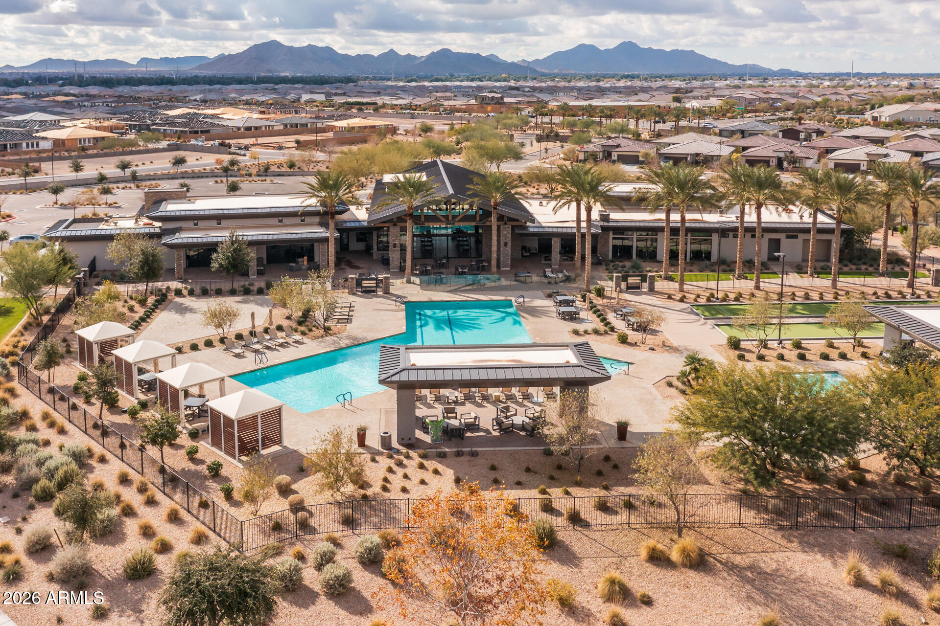 1540 W DESERT SPOON Drive