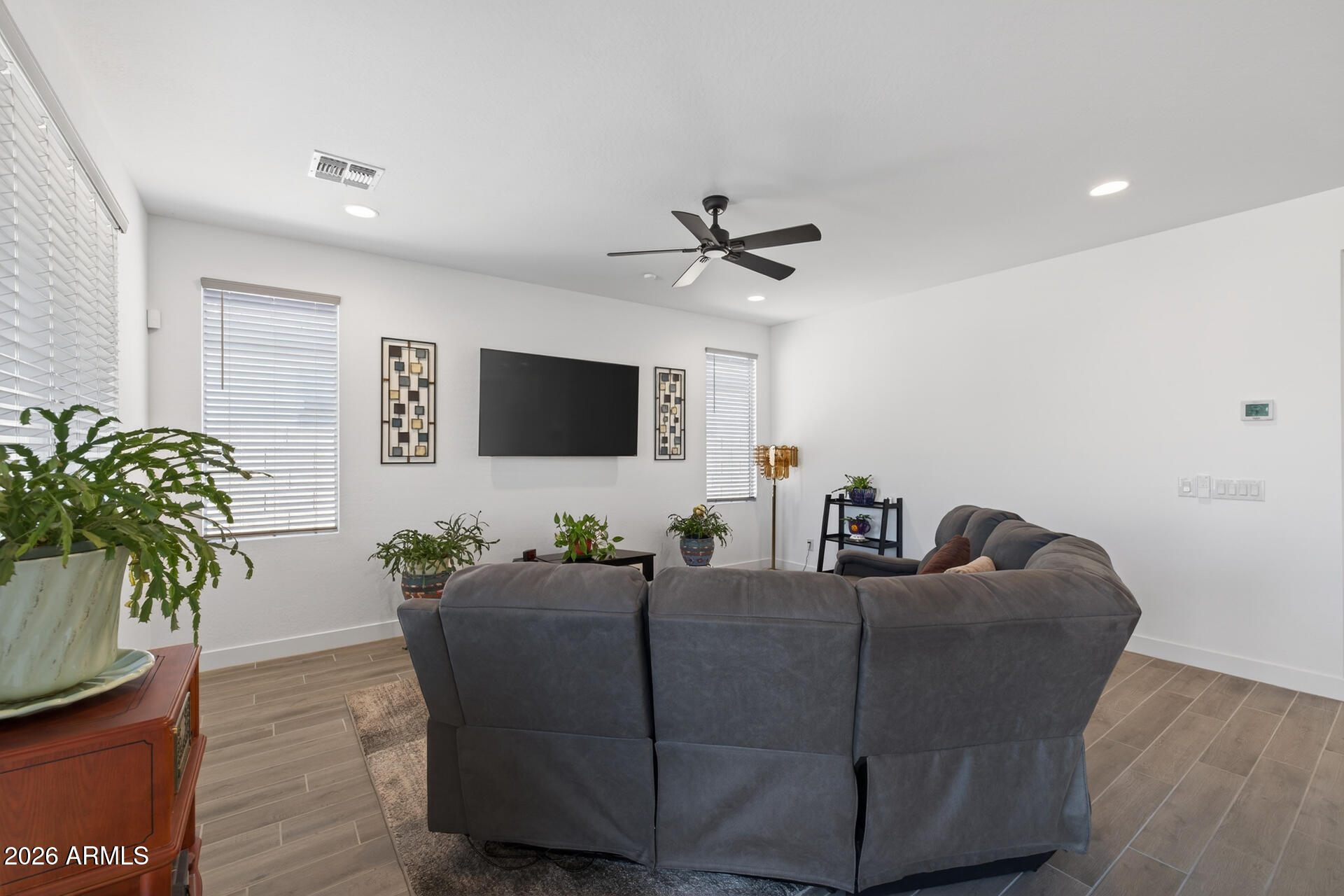 1540 W DESERT SPOON Drive