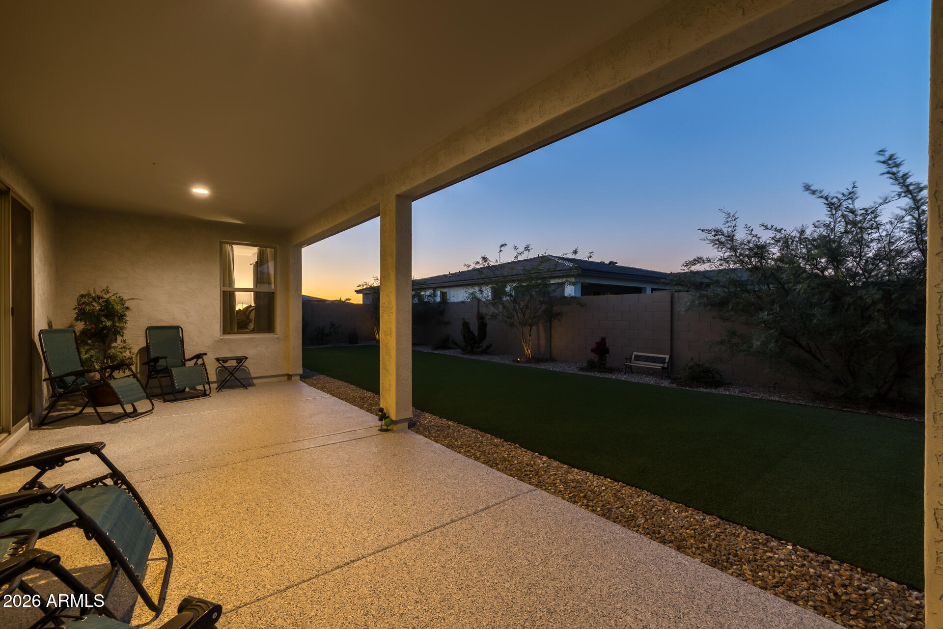 1540 W DESERT SPOON Drive