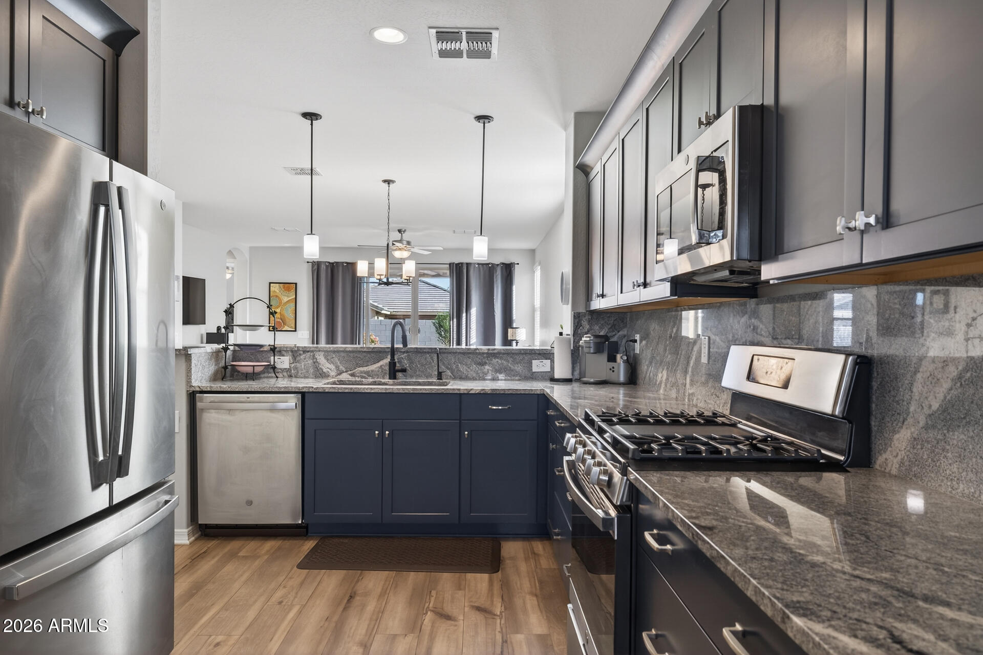 3518 W DREAMY DRAW Drive