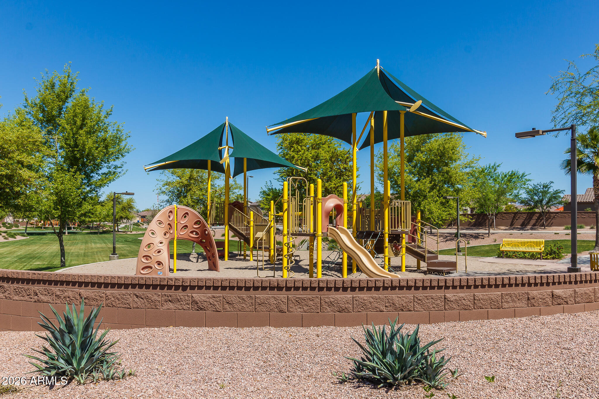 724 W TRELLIS Road