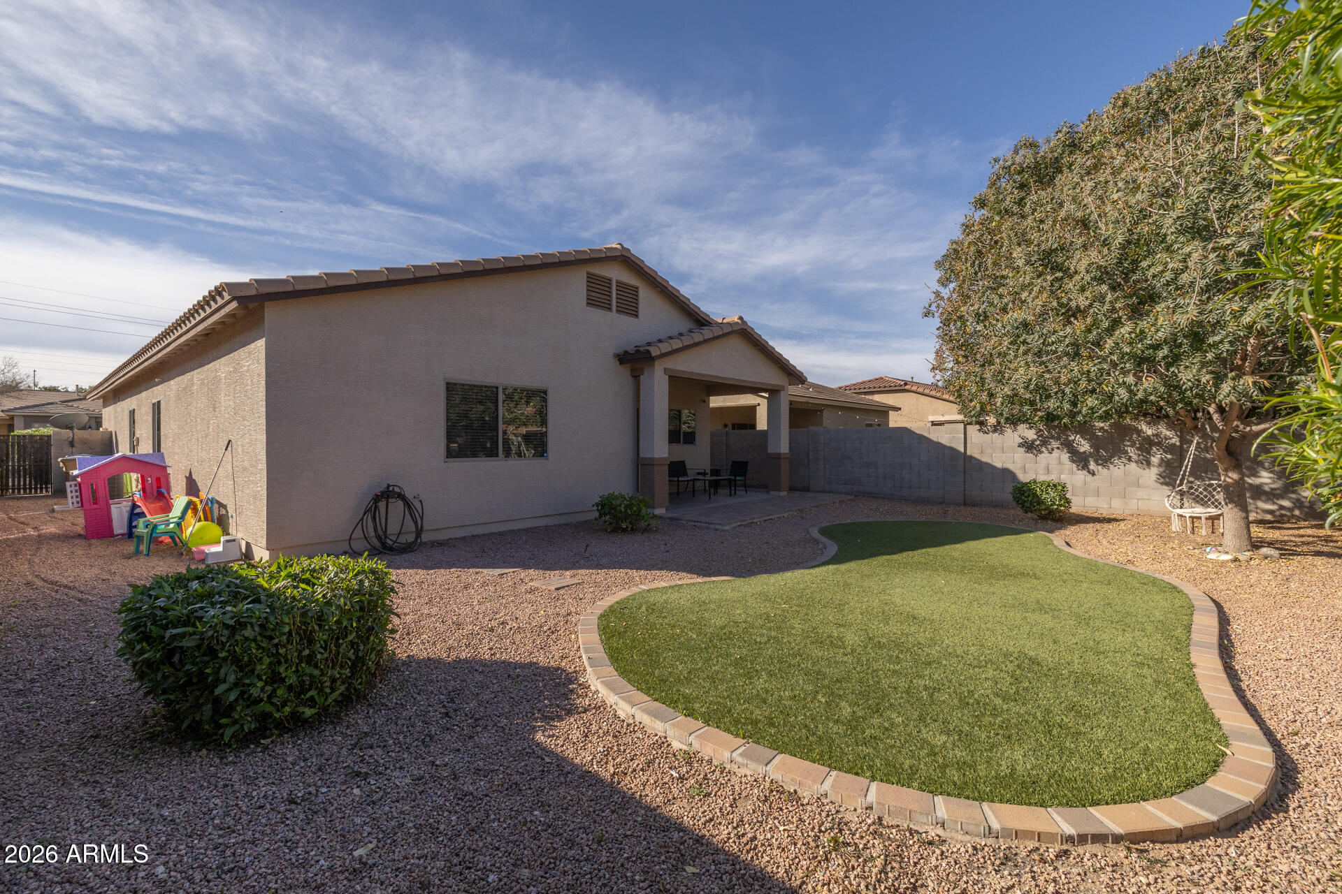 724 W TRELLIS Road