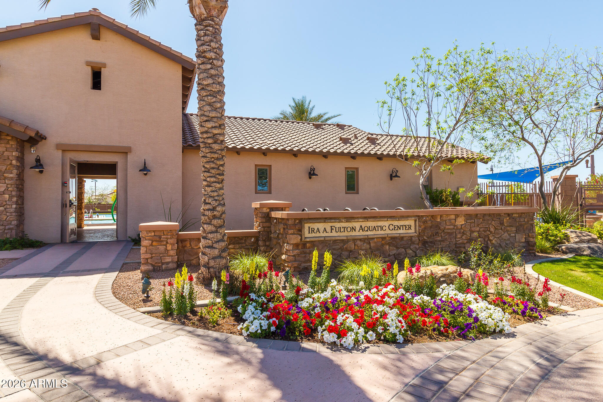 724 W TRELLIS Road