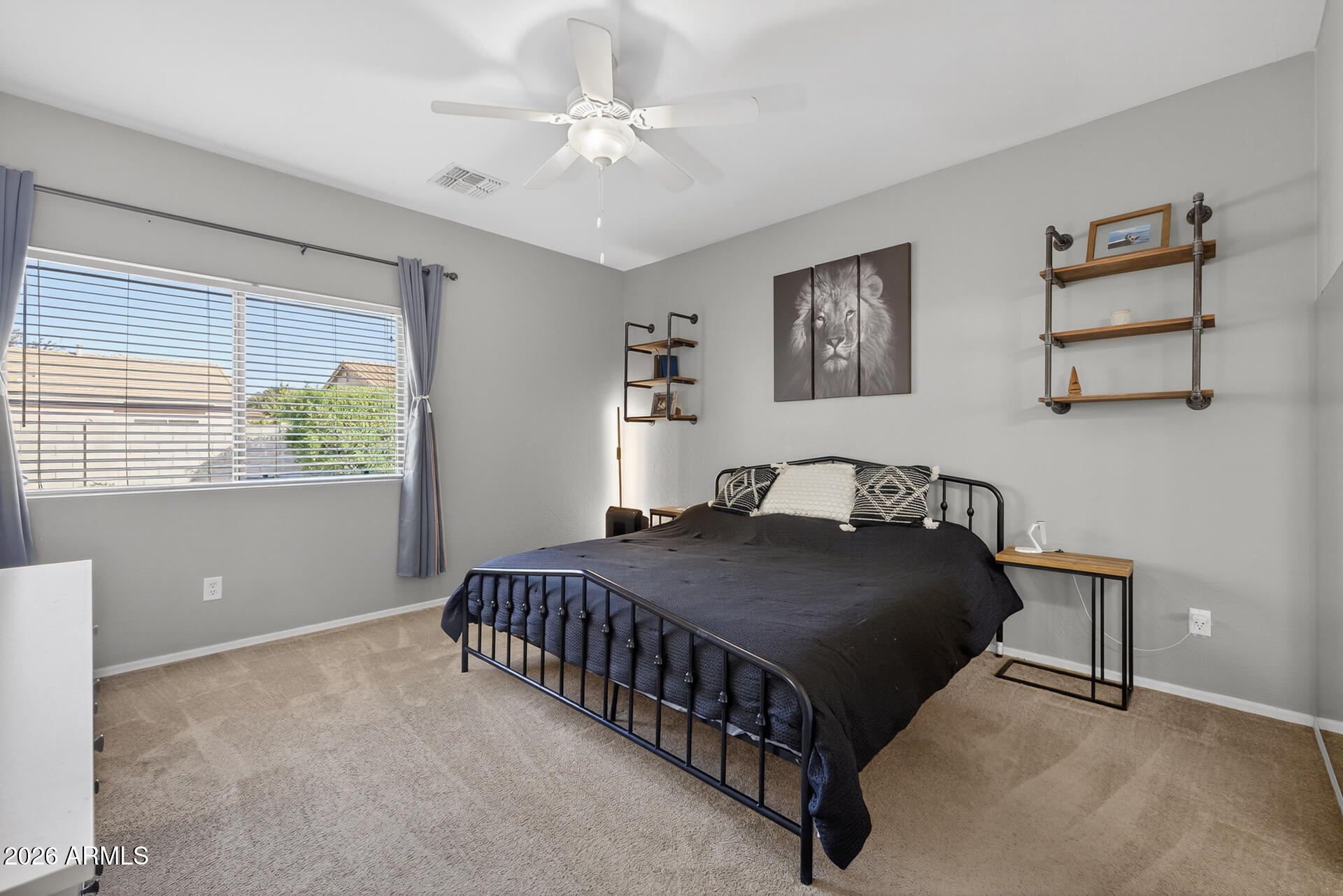 724 W TRELLIS Road