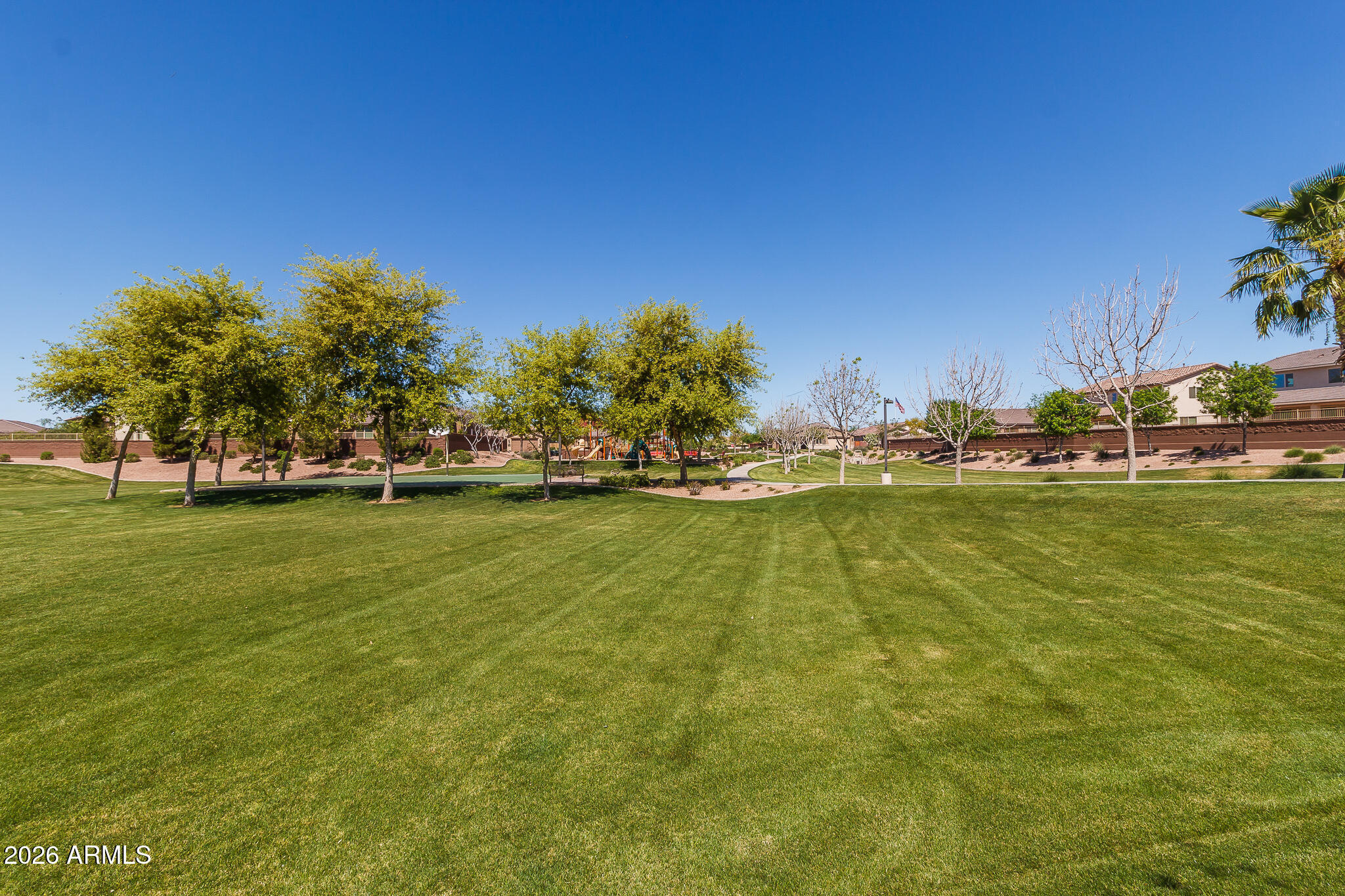 724 W TRELLIS Road