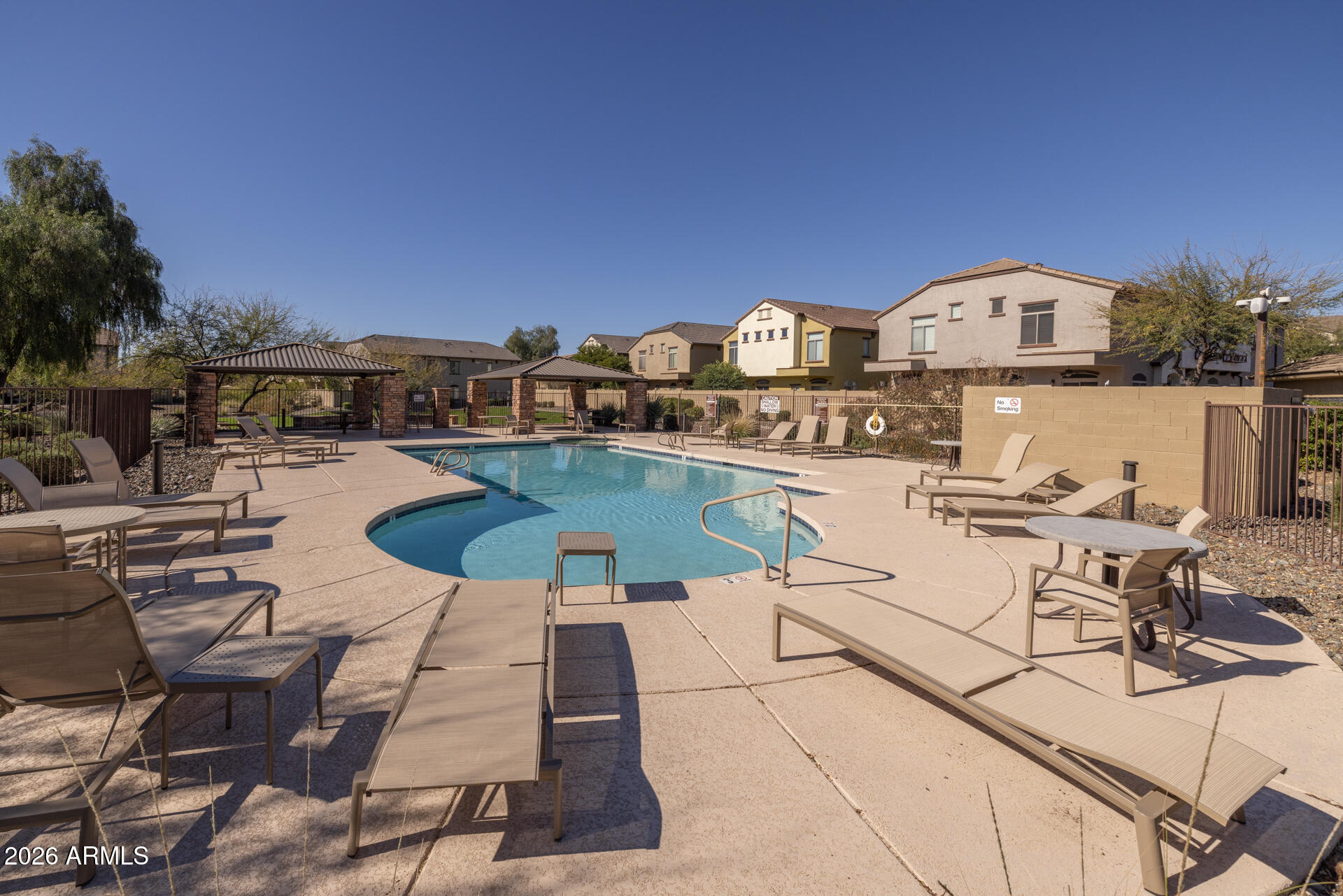 2725 E MINE CREEK Road 2166