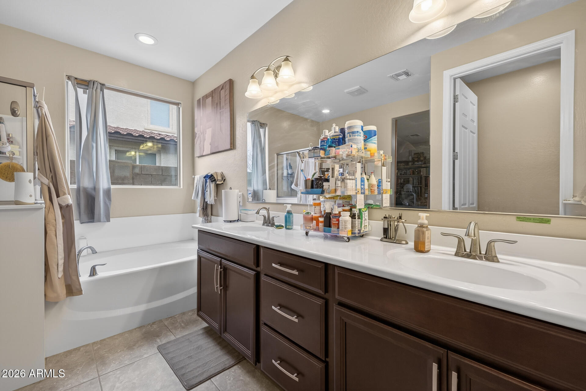 22285 E DESERT HILLS Court