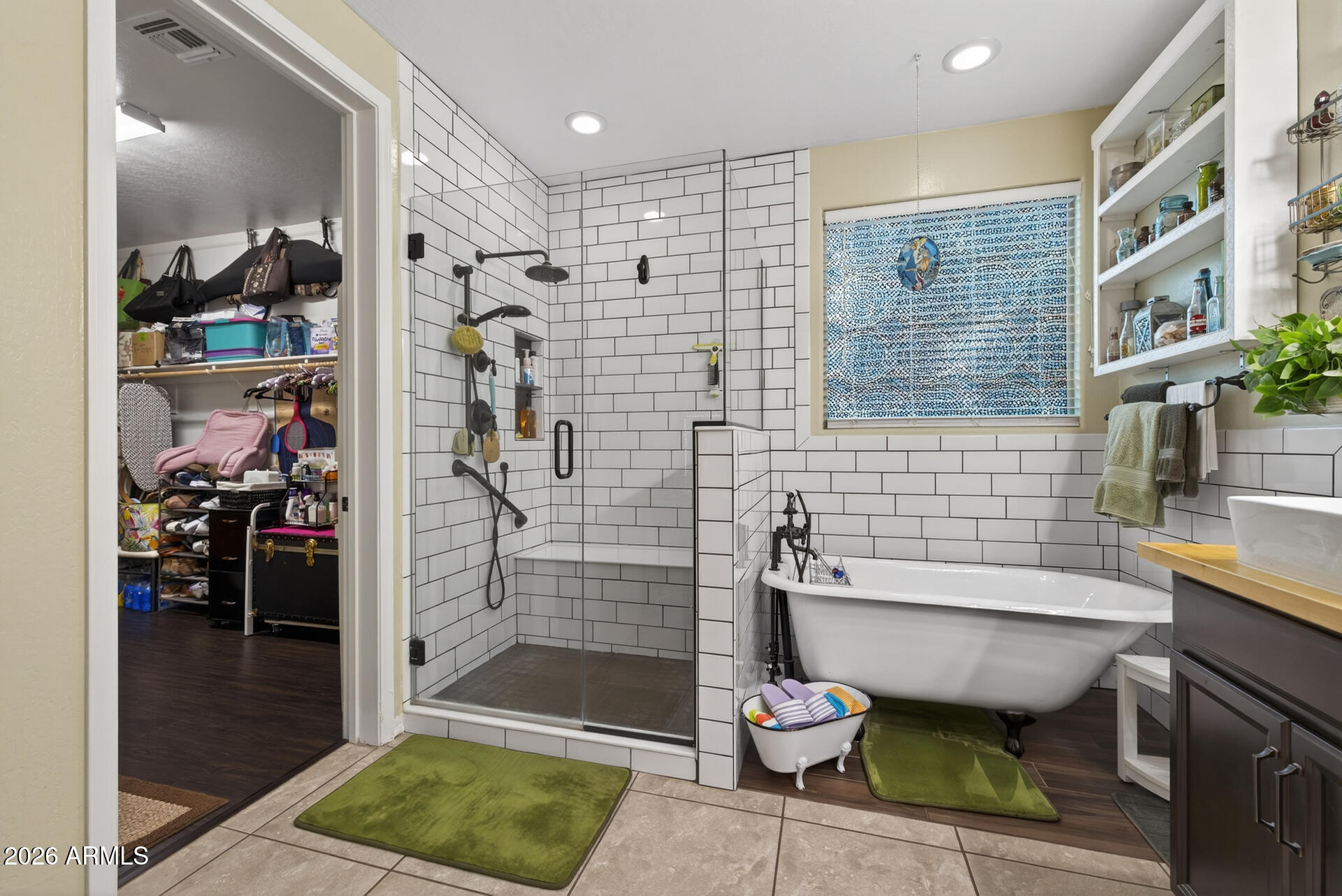 22285 E DESERT HILLS Court