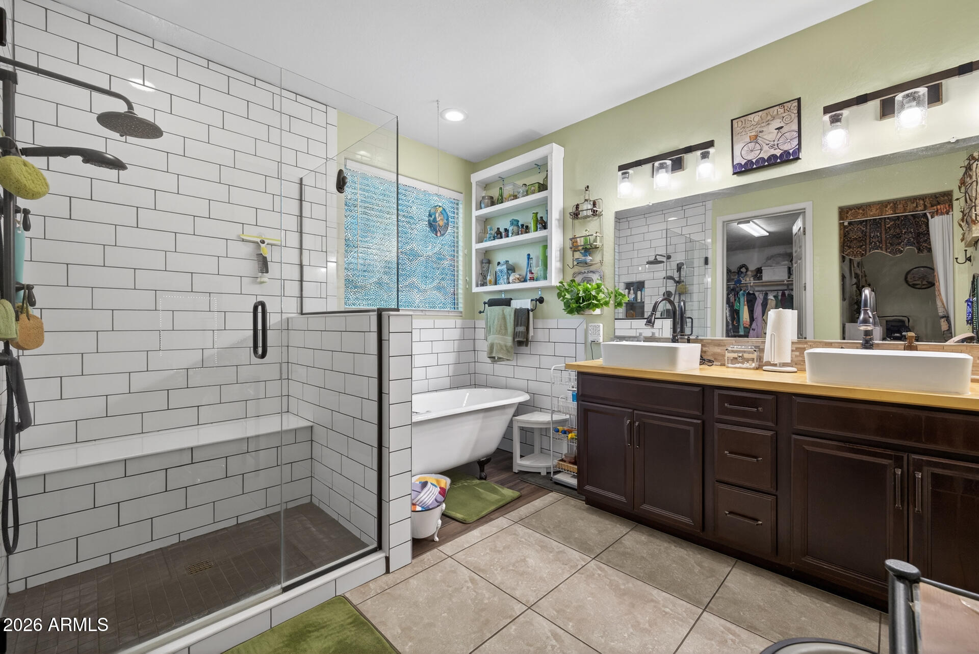 22285 E DESERT HILLS Court