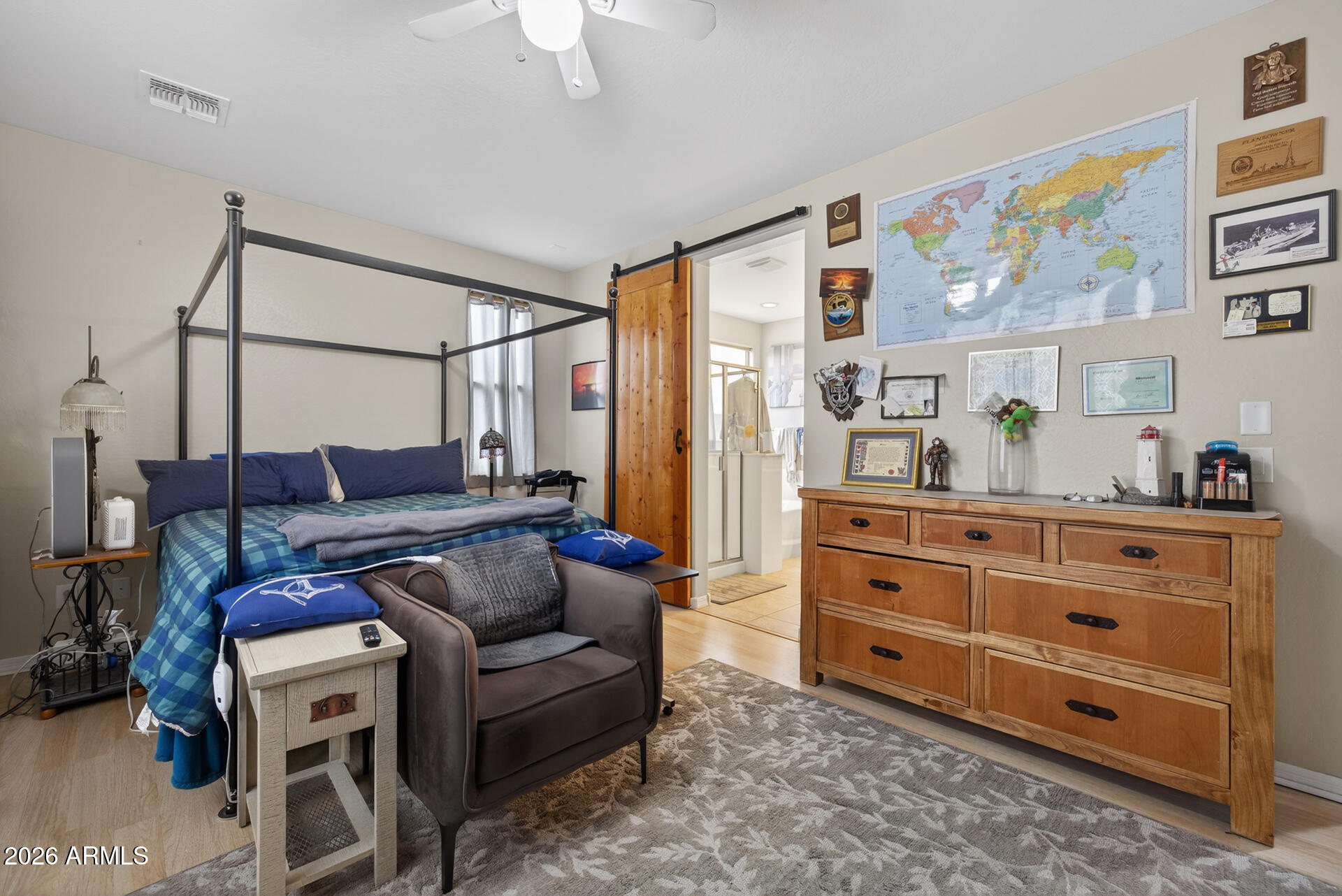 22285 E DESERT HILLS Court