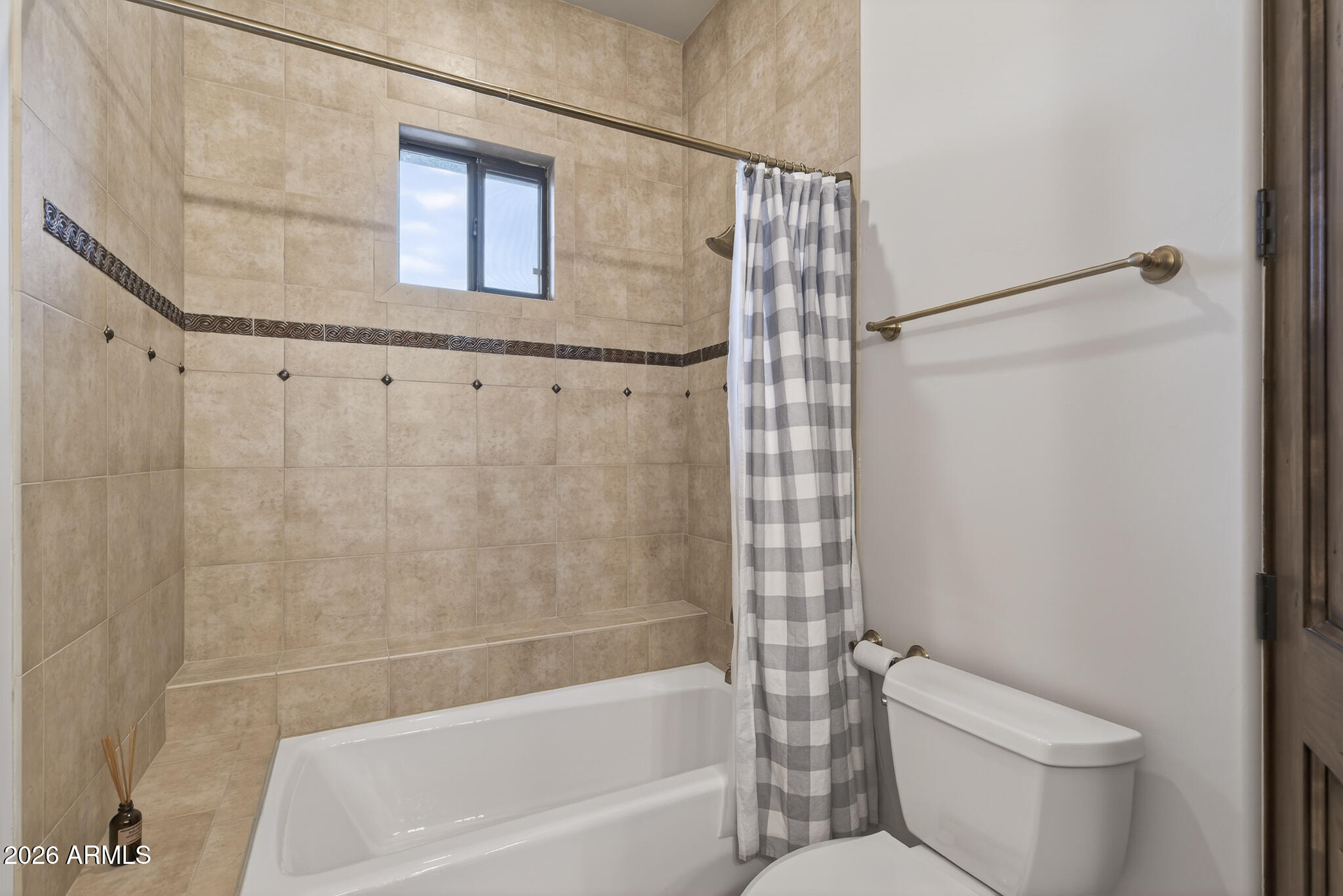 6316 W SWEETWATER Avenue