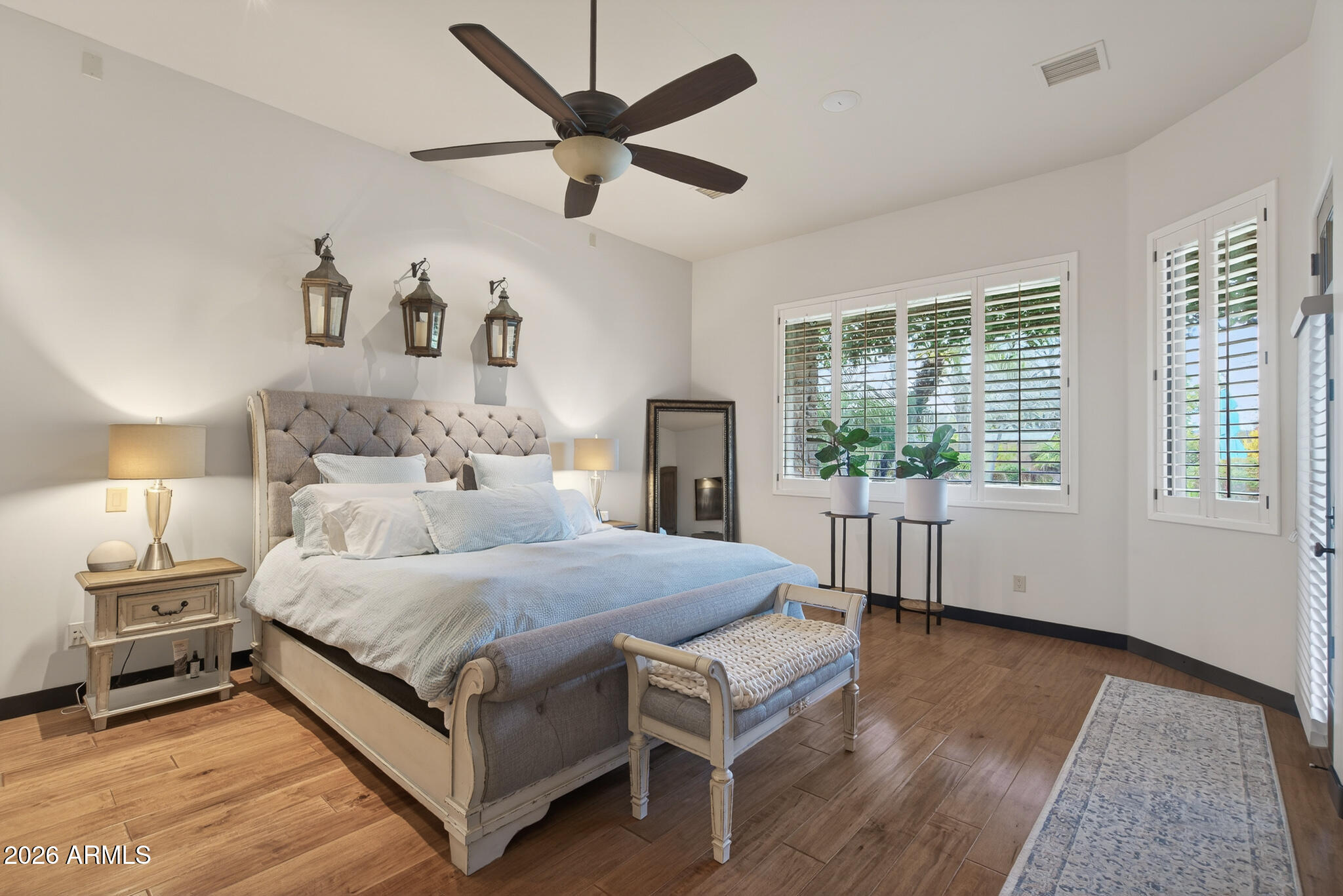 6316 W SWEETWATER Avenue