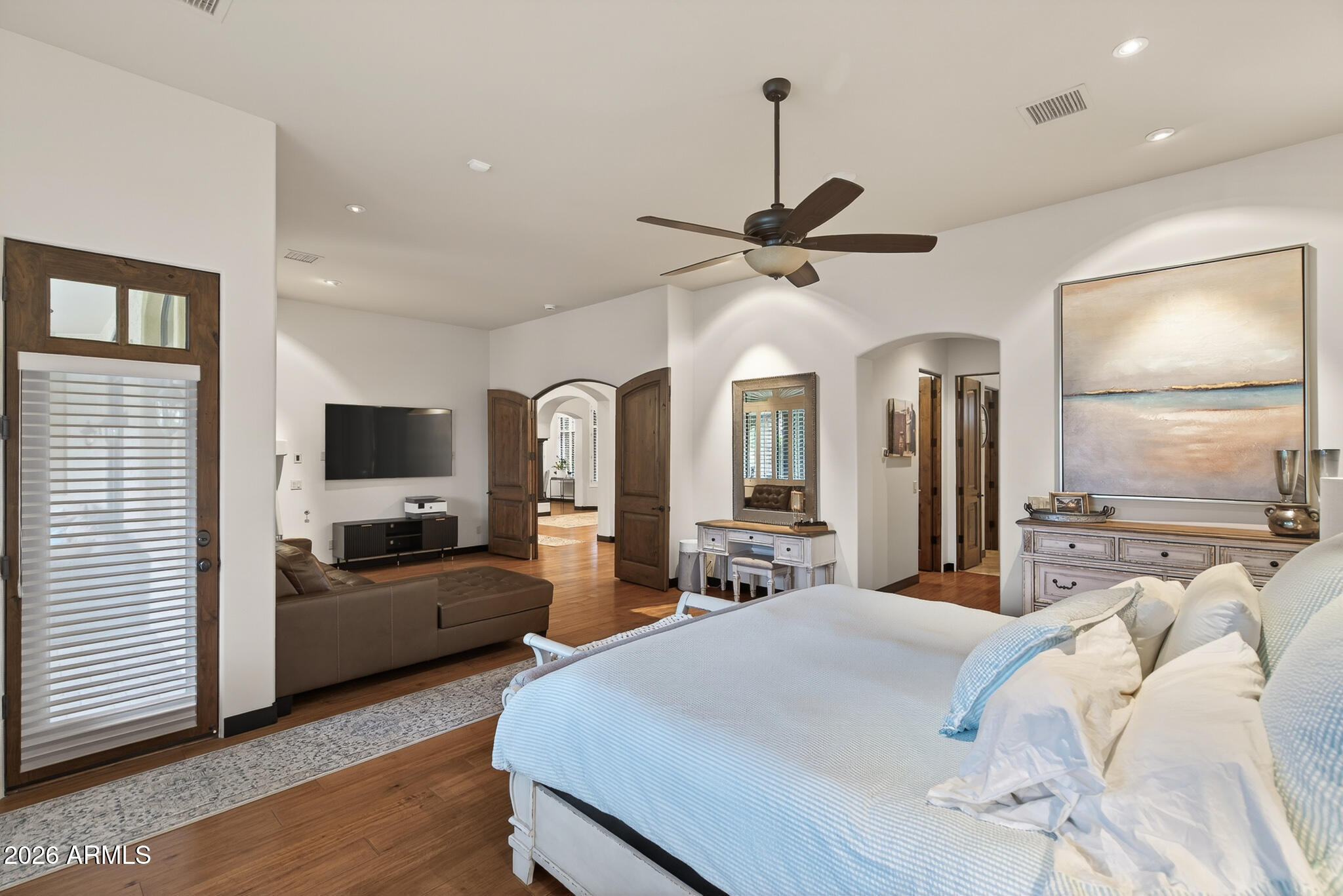 6316 W SWEETWATER Avenue