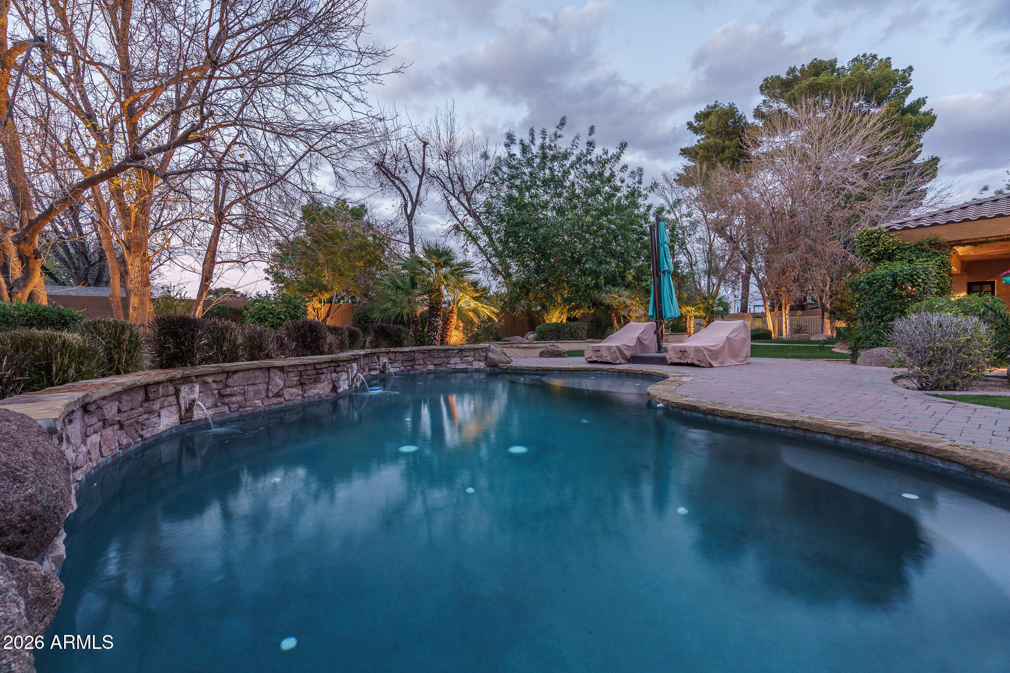 6316 W SWEETWATER Avenue