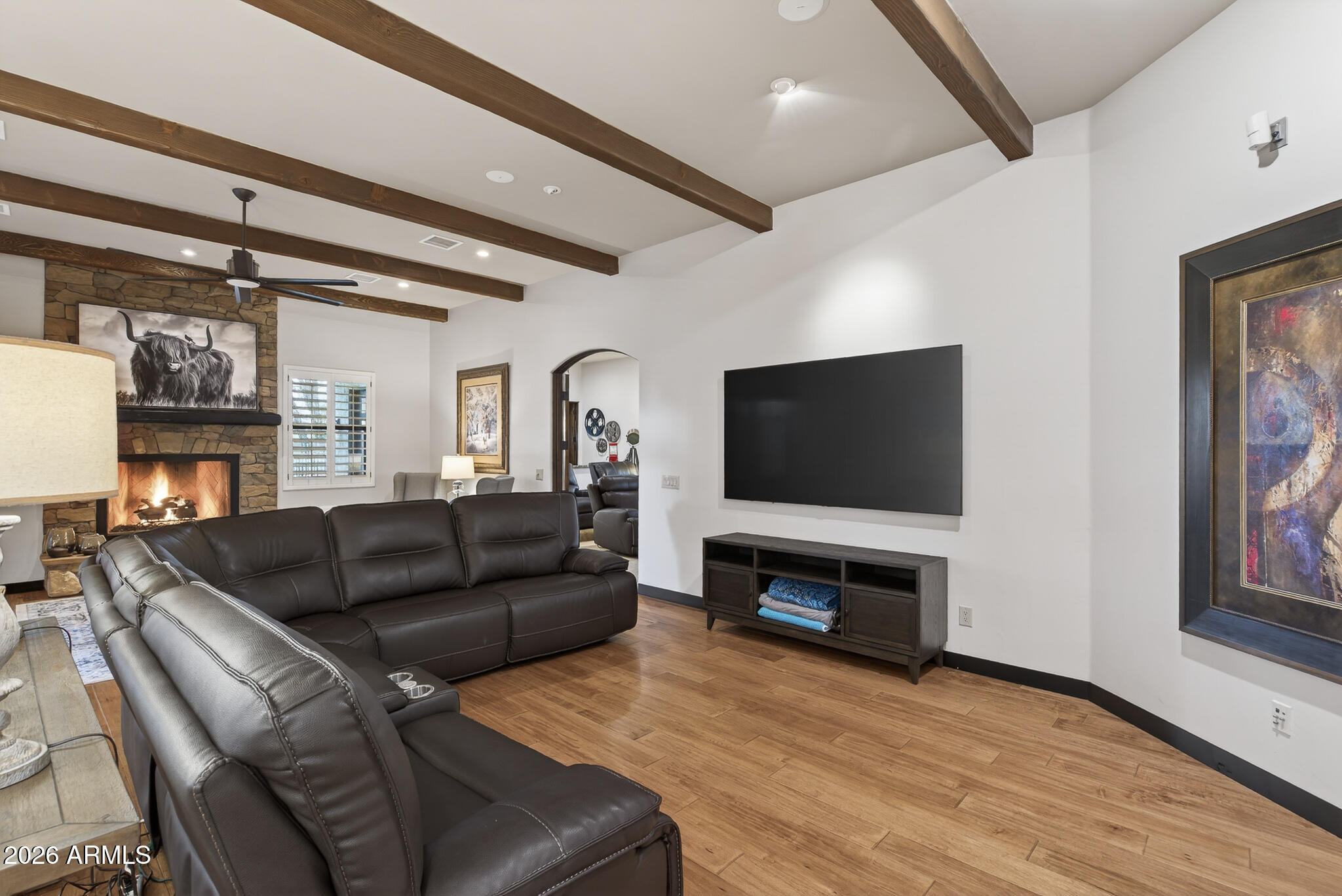 6316 W SWEETWATER Avenue