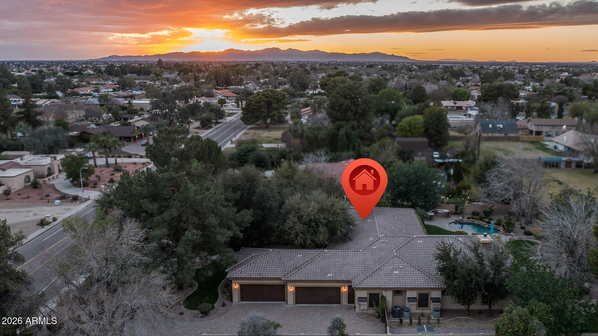 6316 W SWEETWATER Avenue