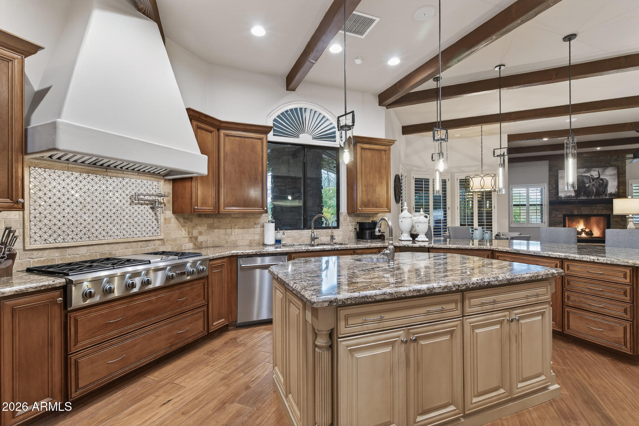 6316 W SWEETWATER Avenue