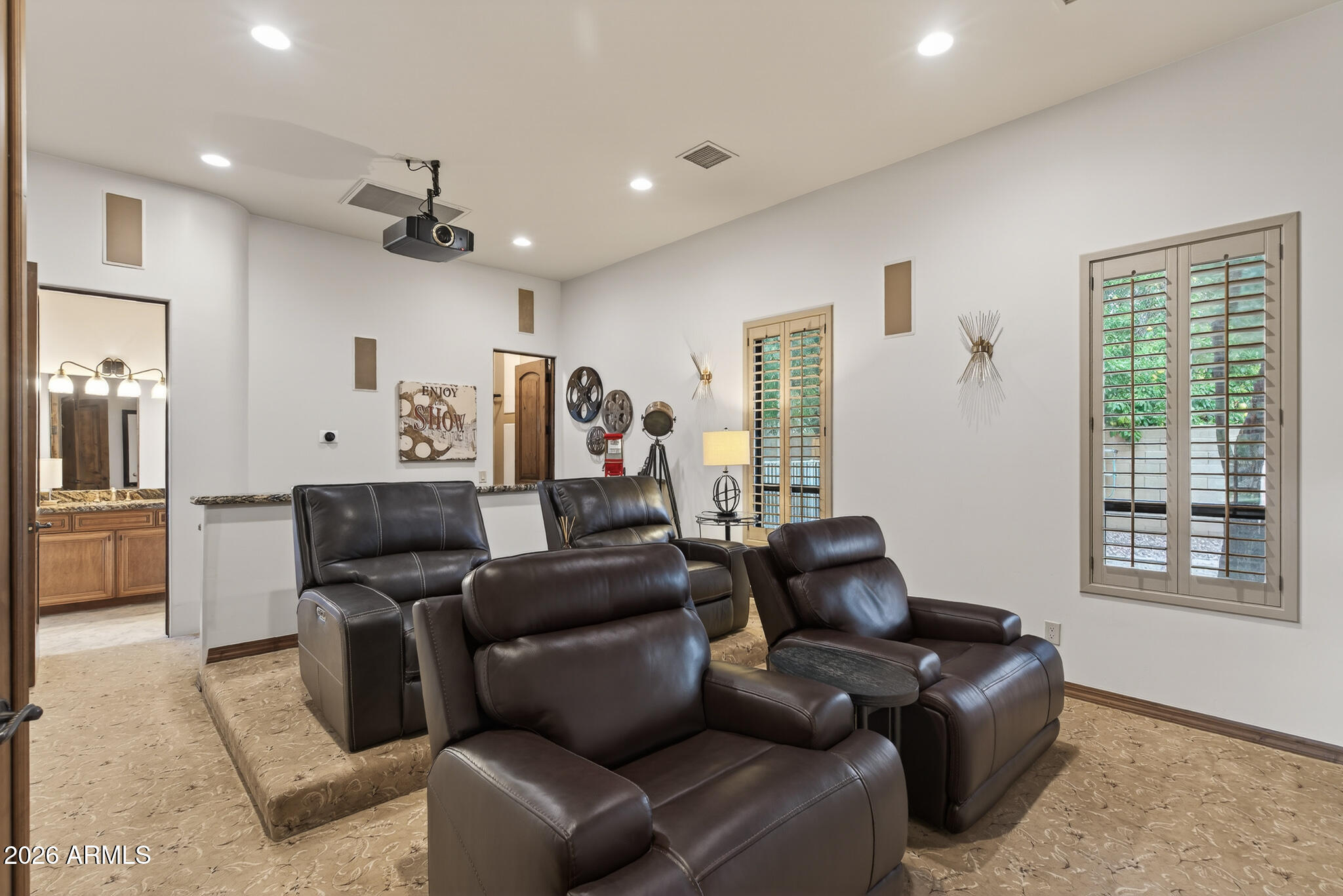 6316 W SWEETWATER Avenue