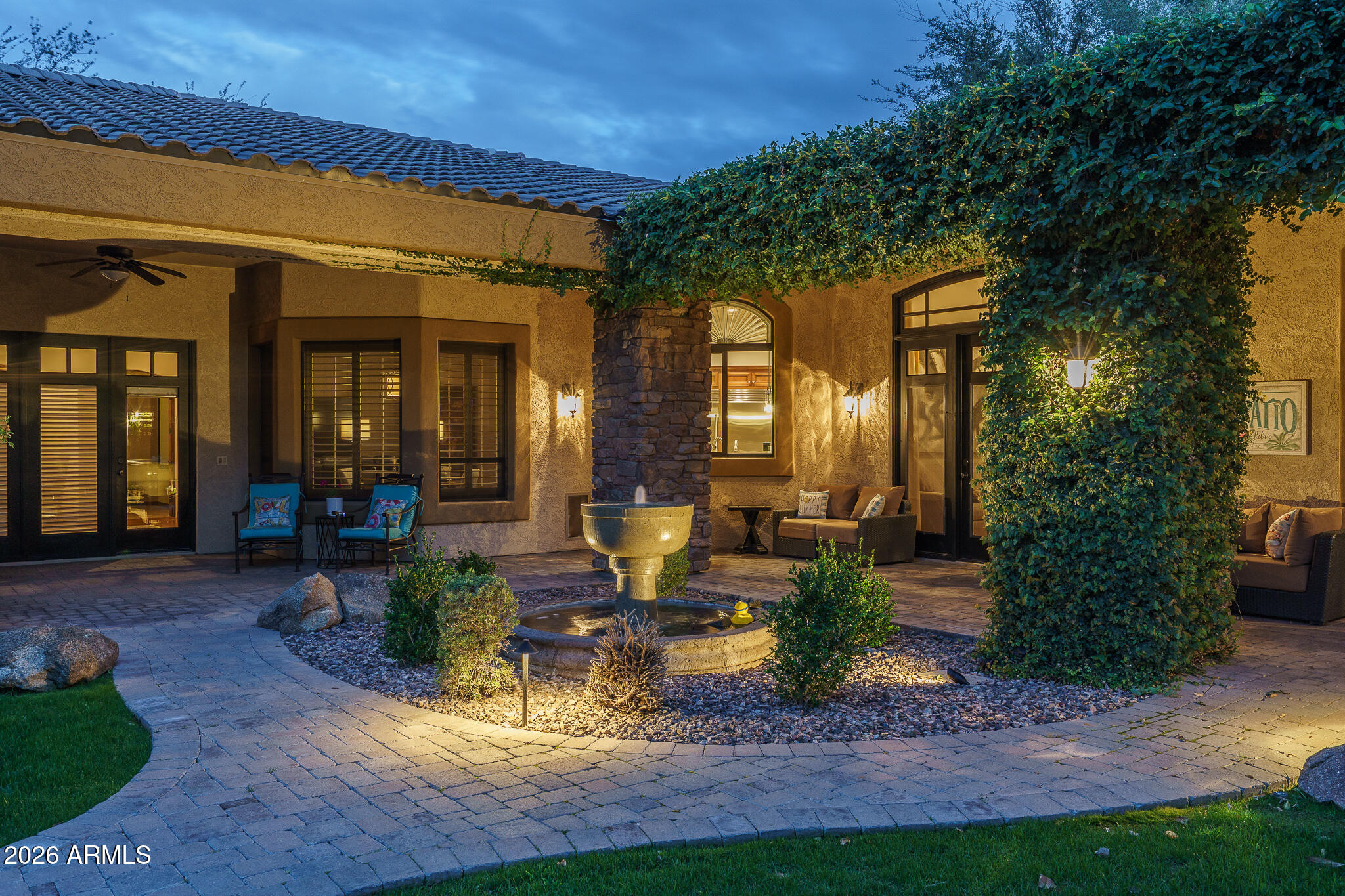 6316 W SWEETWATER Avenue