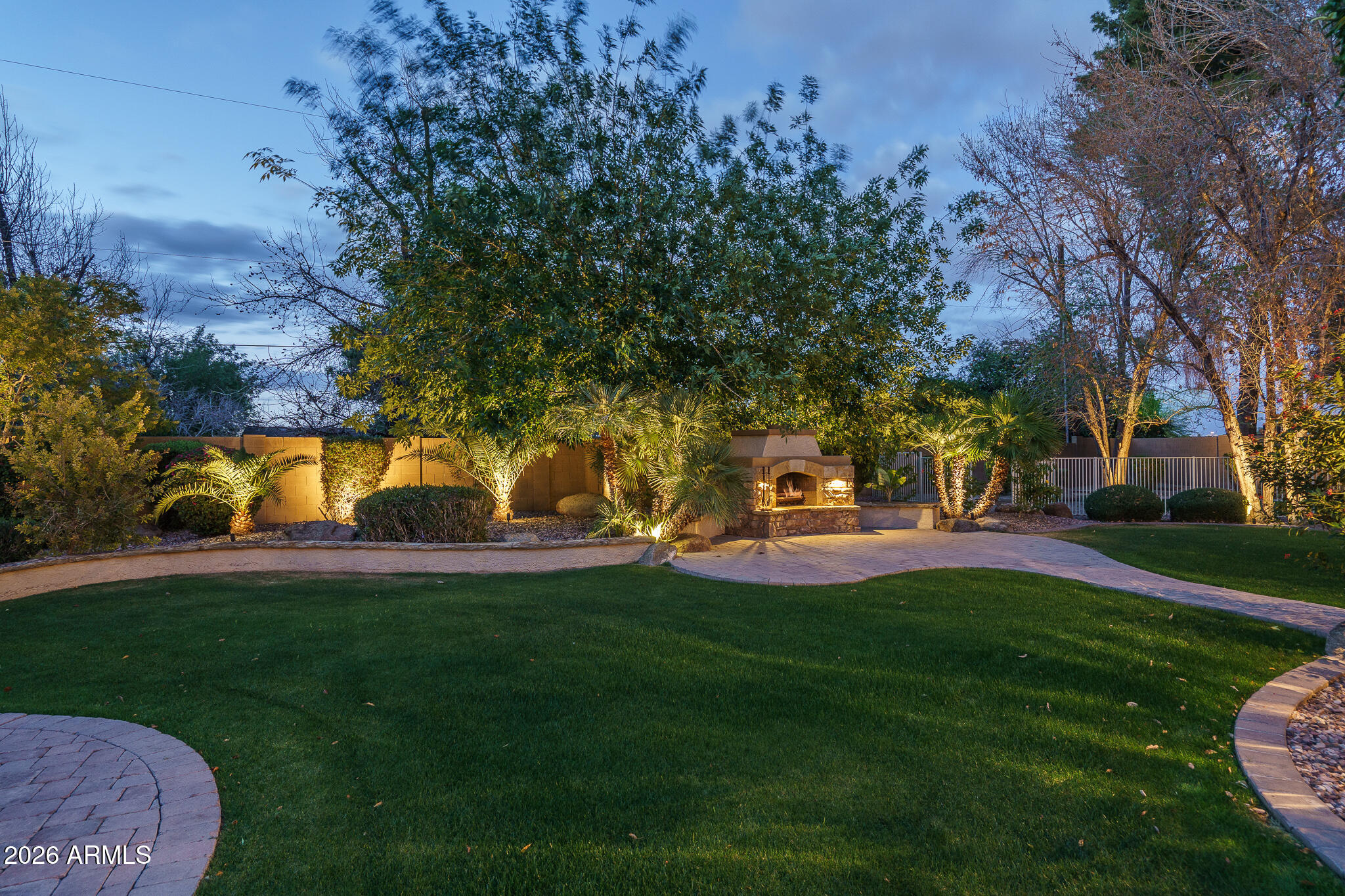 6316 W SWEETWATER Avenue