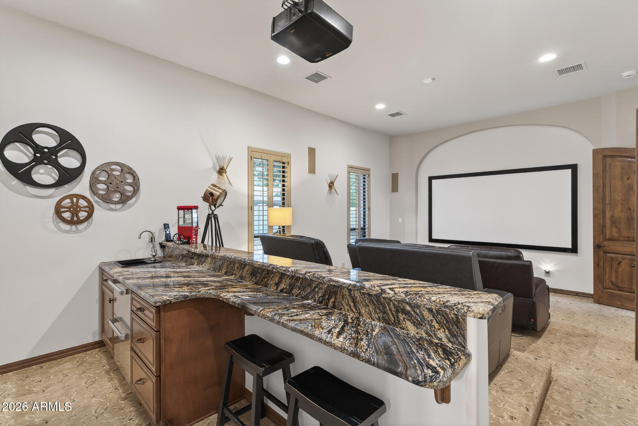 6316 W SWEETWATER Avenue